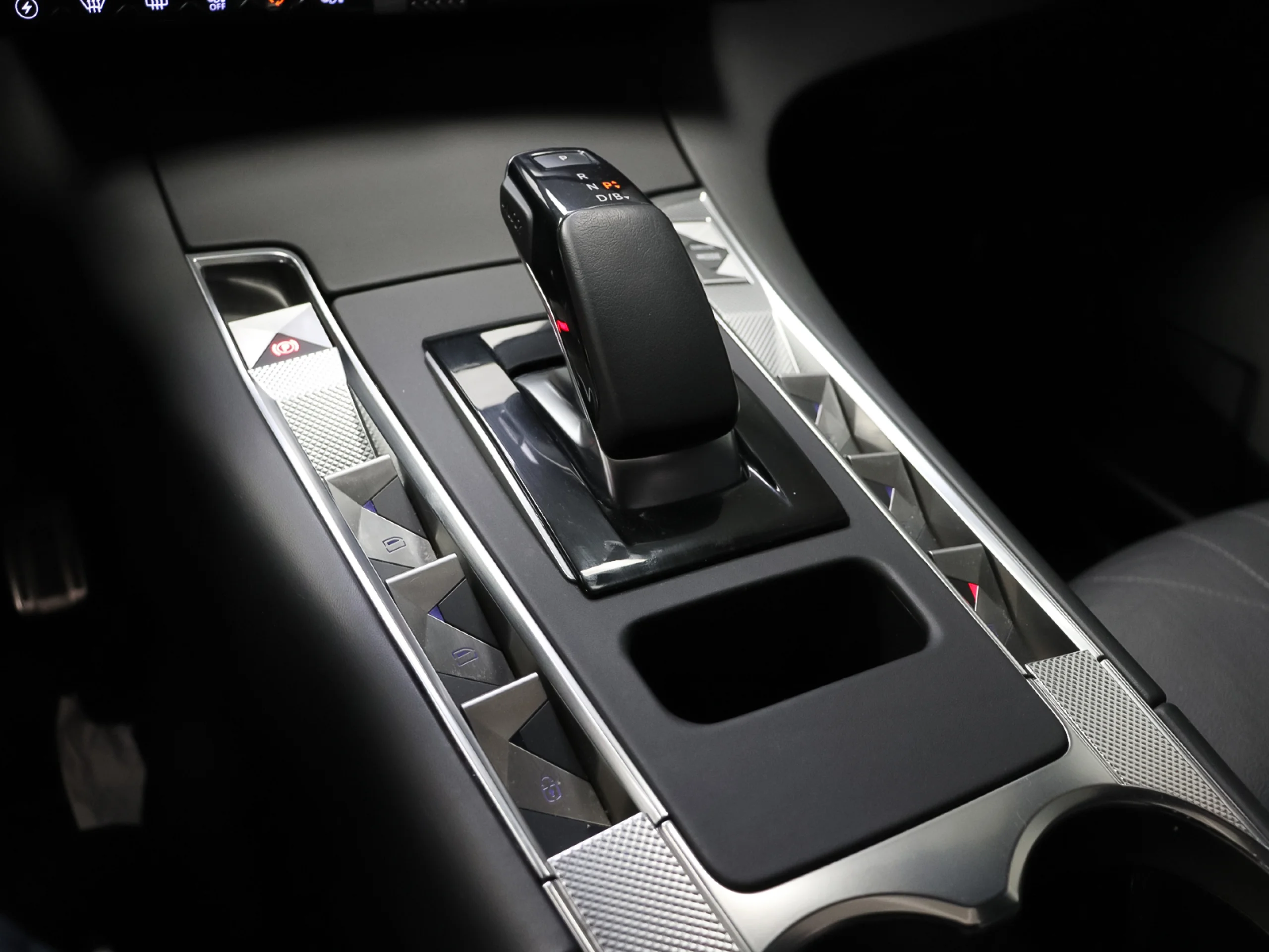 DS DS7 Crossback E-Tense 225 Ligne Noire Auto 165 kW (225 CV) - Foto 19