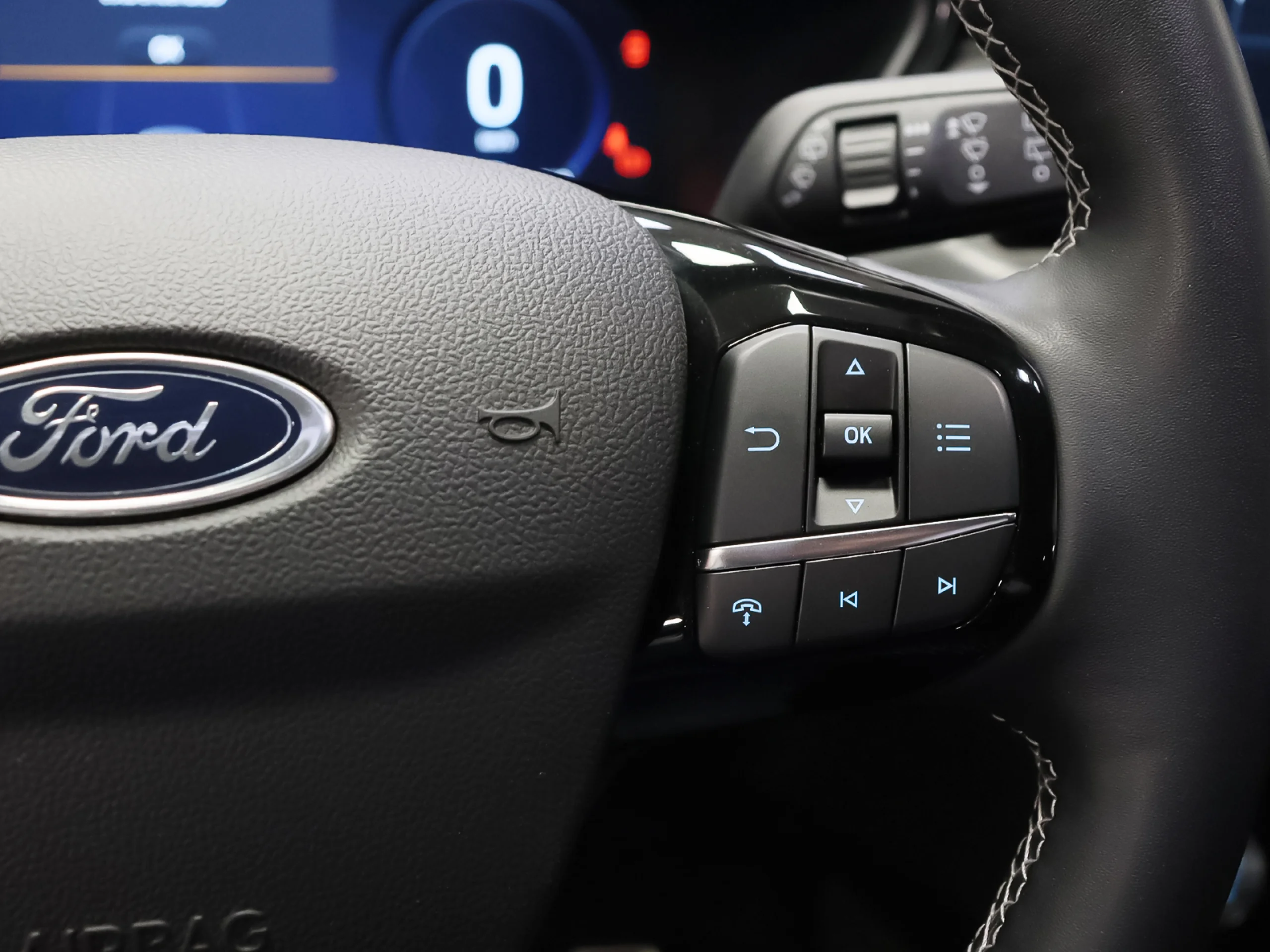 Ford Kuga 2.5 Duratec FHEV Active X Auto 132 kW (180 CV) - Foto 13