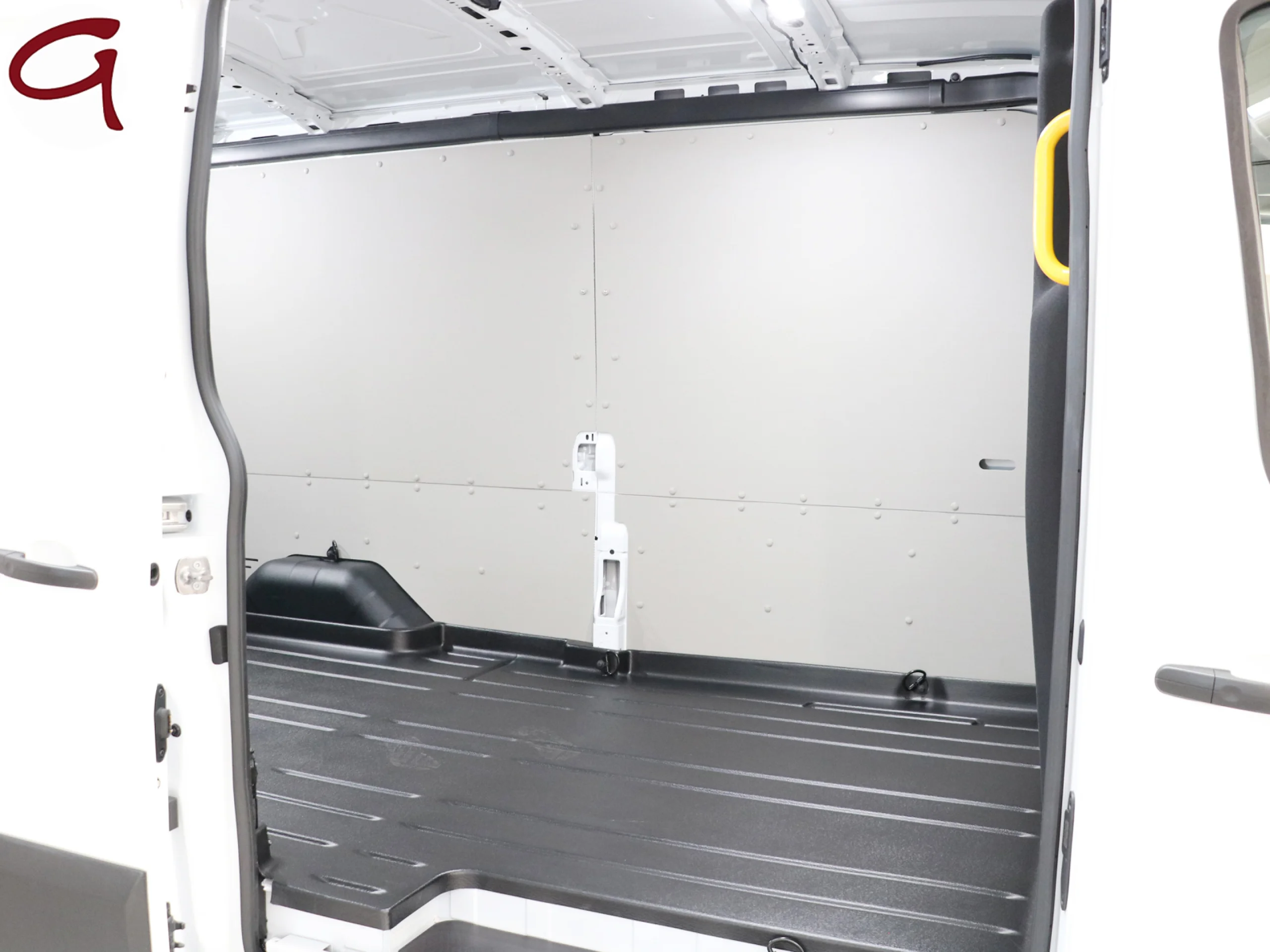 Ford Transit Furgon 350 BEV L2 RWD 68kWh 135 kW (184 CV) - Foto 14