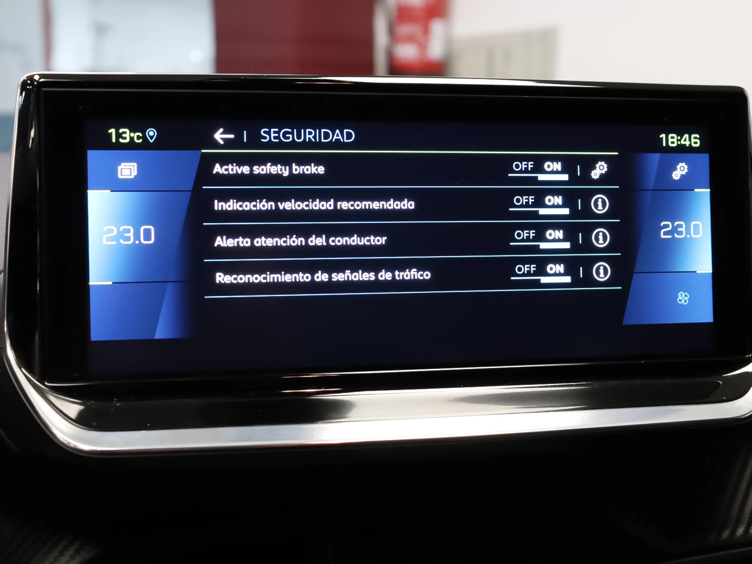 Peugeot E-208 Eléctrico Allure Pack 100 kW (136 CV) - Foto 21