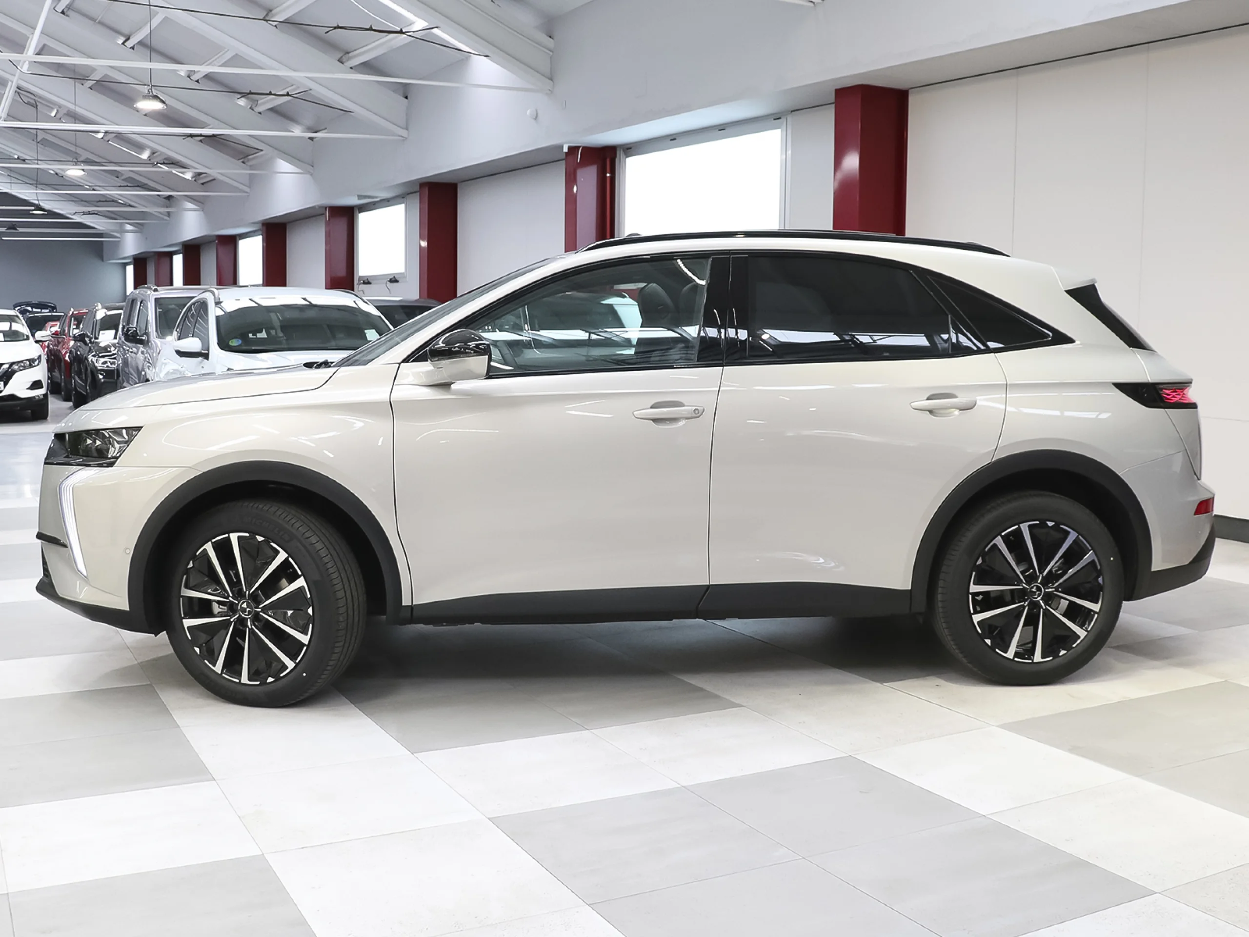 DS DS7 BlueHDi 130 Etoile AT 96 kW (130 CV) - Foto 2