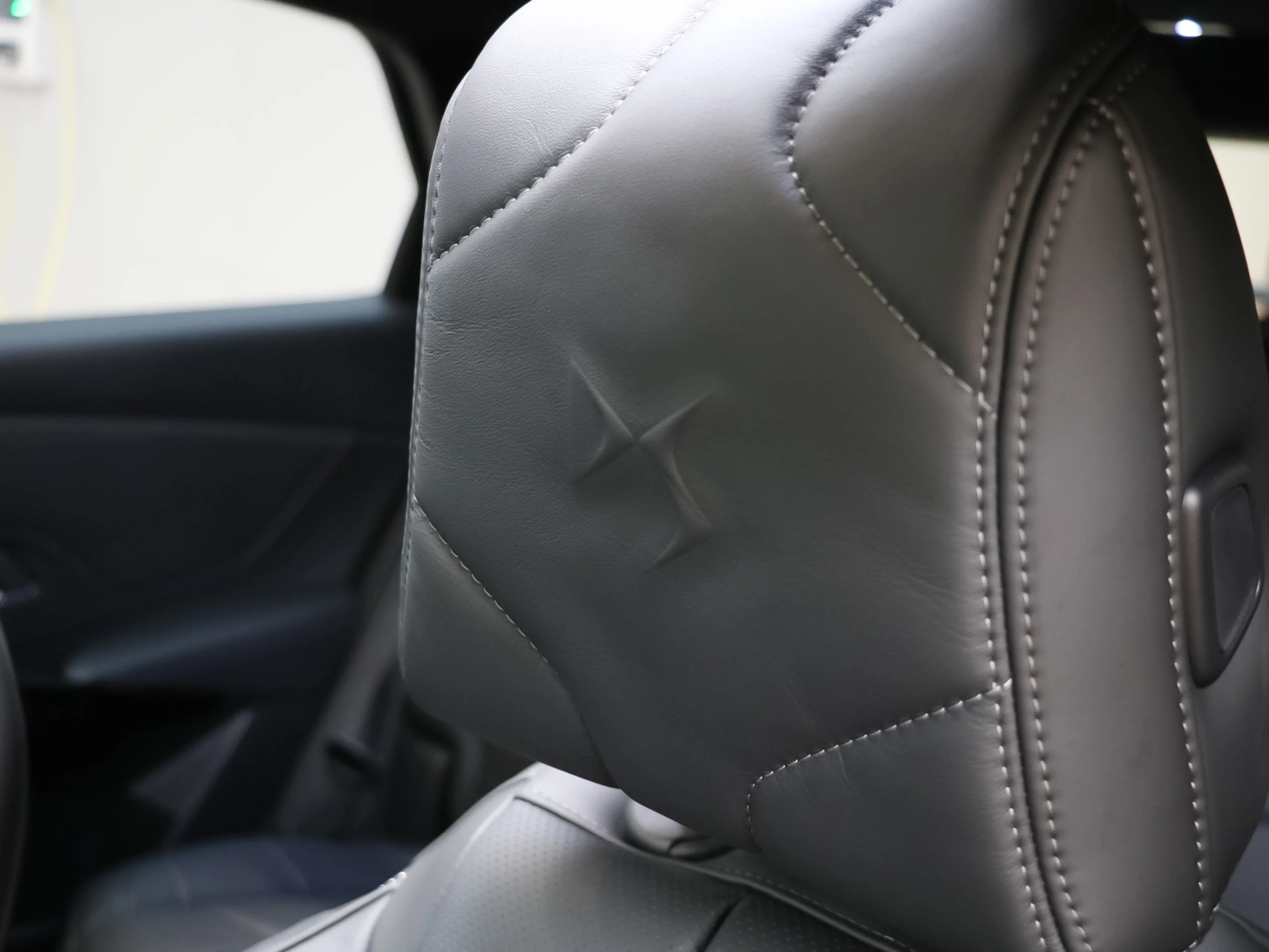 DS DS7 BlueHDi 130 Etoile AT 96 kW (130 CV) - Foto 11