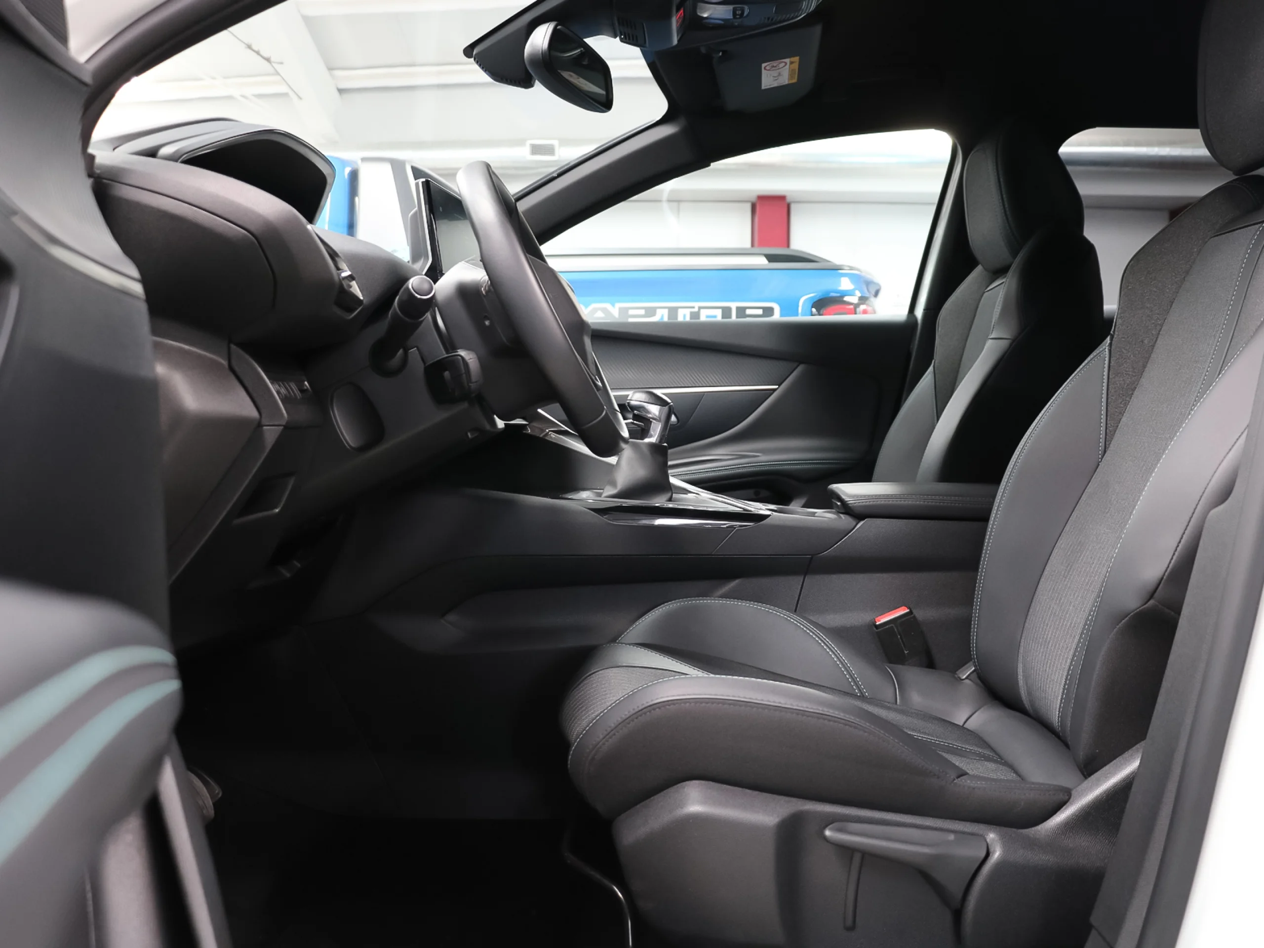 Peugeot 3008 PureTech 130 S&S Allure Pack 96 kW (130 CV) - Foto 6