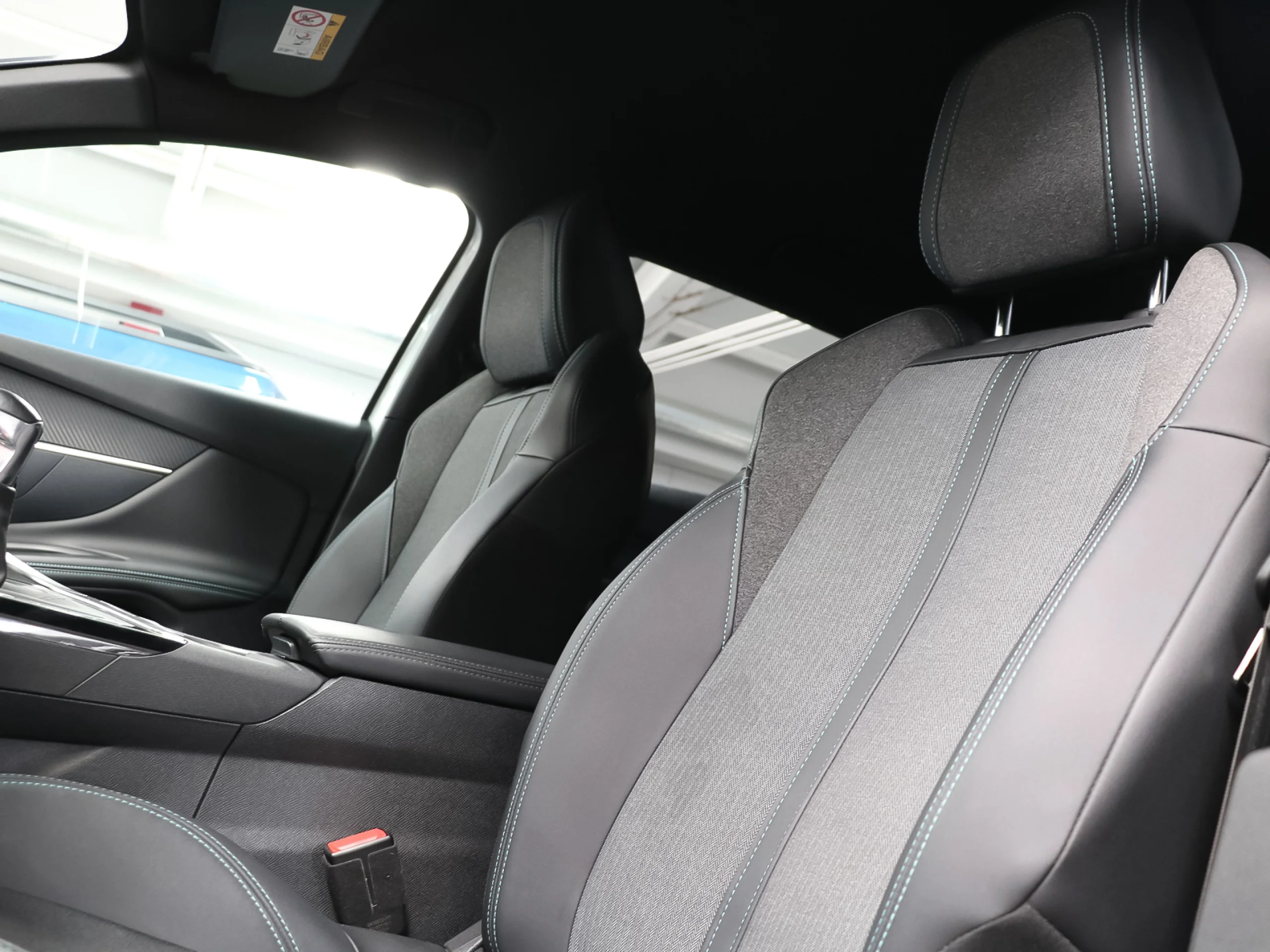 Peugeot 3008 PureTech 130 S&S Allure Pack 96 kW (130 CV) - Foto 7