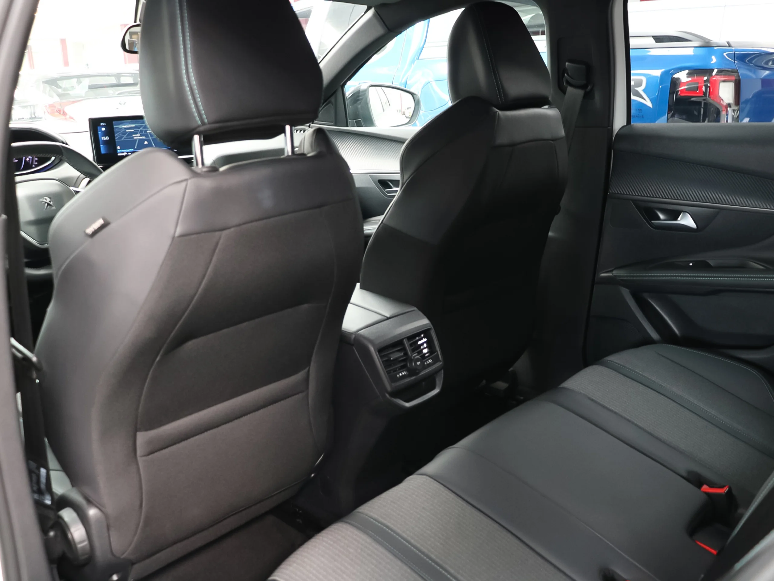 Peugeot 3008 PureTech 130 S&S Allure Pack 96 kW (130 CV) - Foto 8