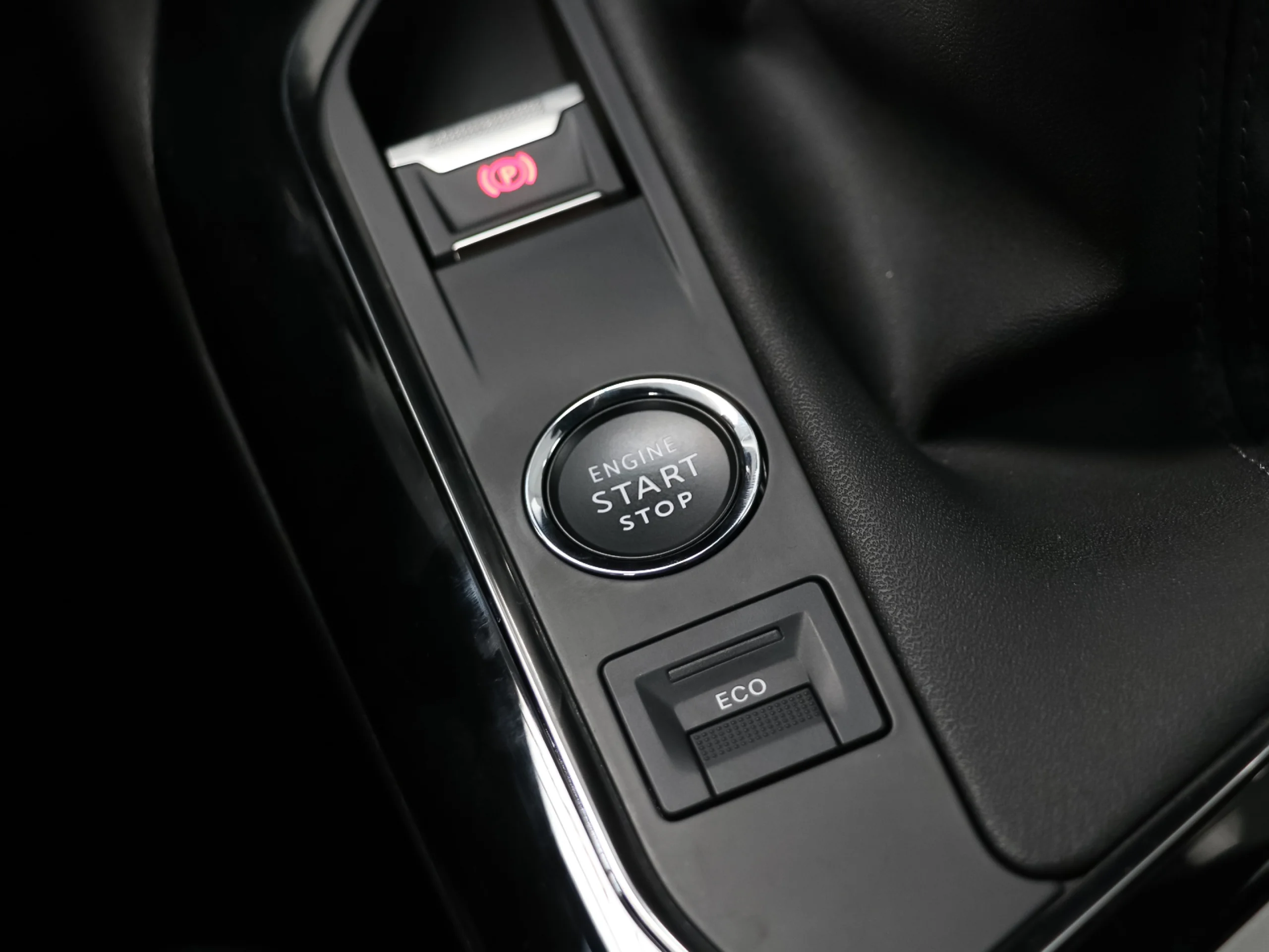 Peugeot 3008 PureTech 130 S&S Allure Pack 96 kW (130 CV) - Foto 21