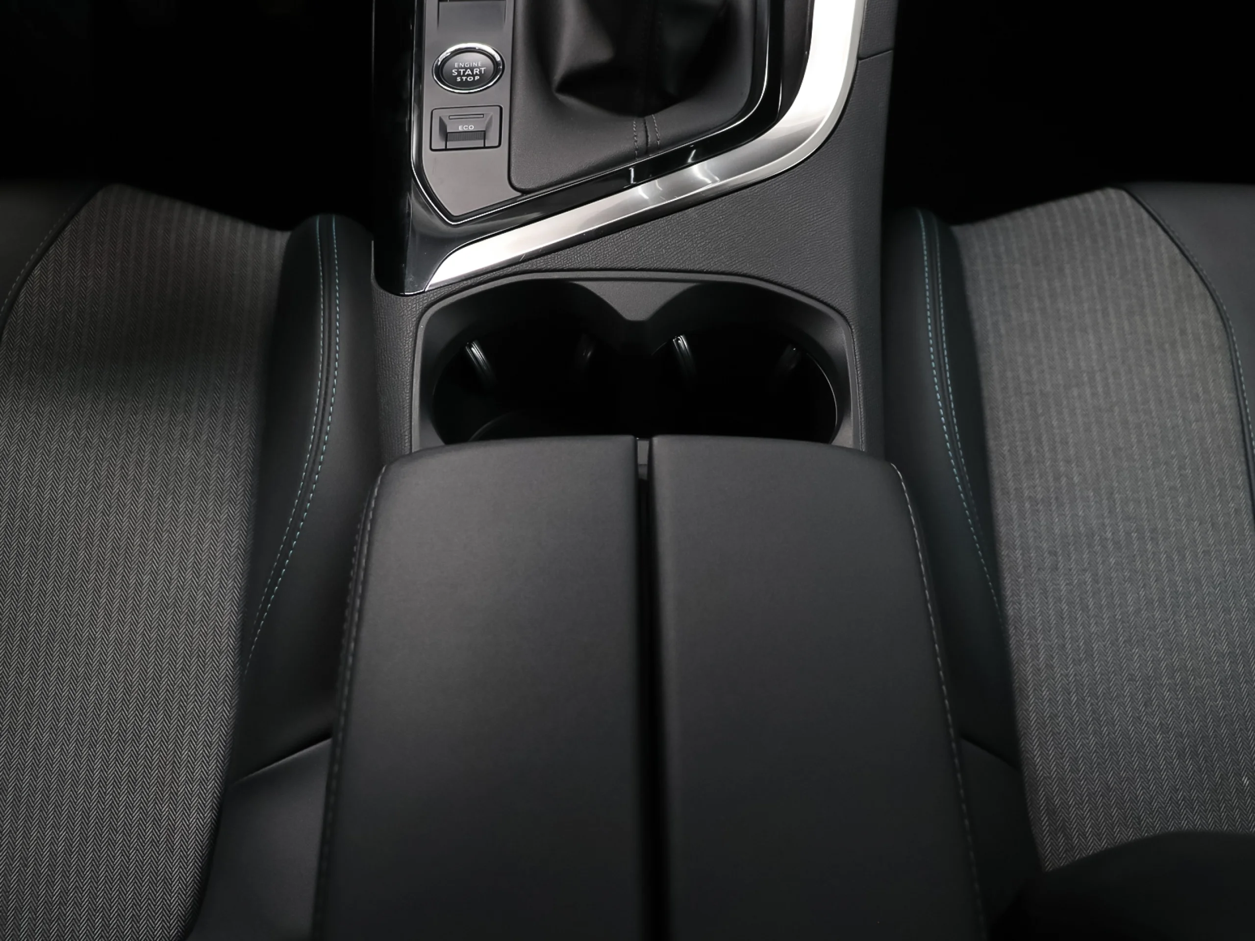 Peugeot 3008 PureTech 130 S&S Allure Pack 96 kW (130 CV) - Foto 22