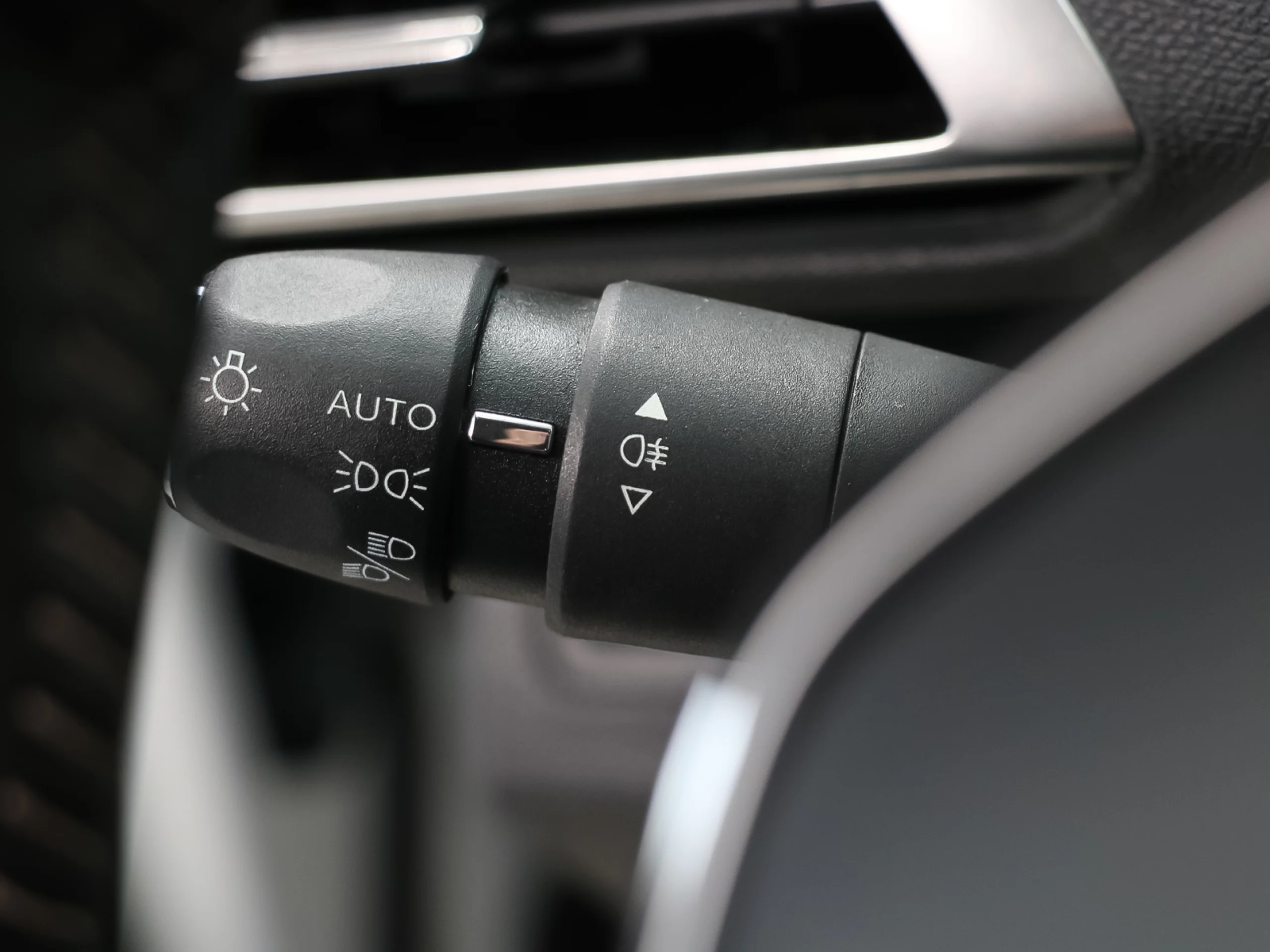 Peugeot 3008 PureTech 130 S&S Allure Pack 96 kW (130 CV) - Foto 27