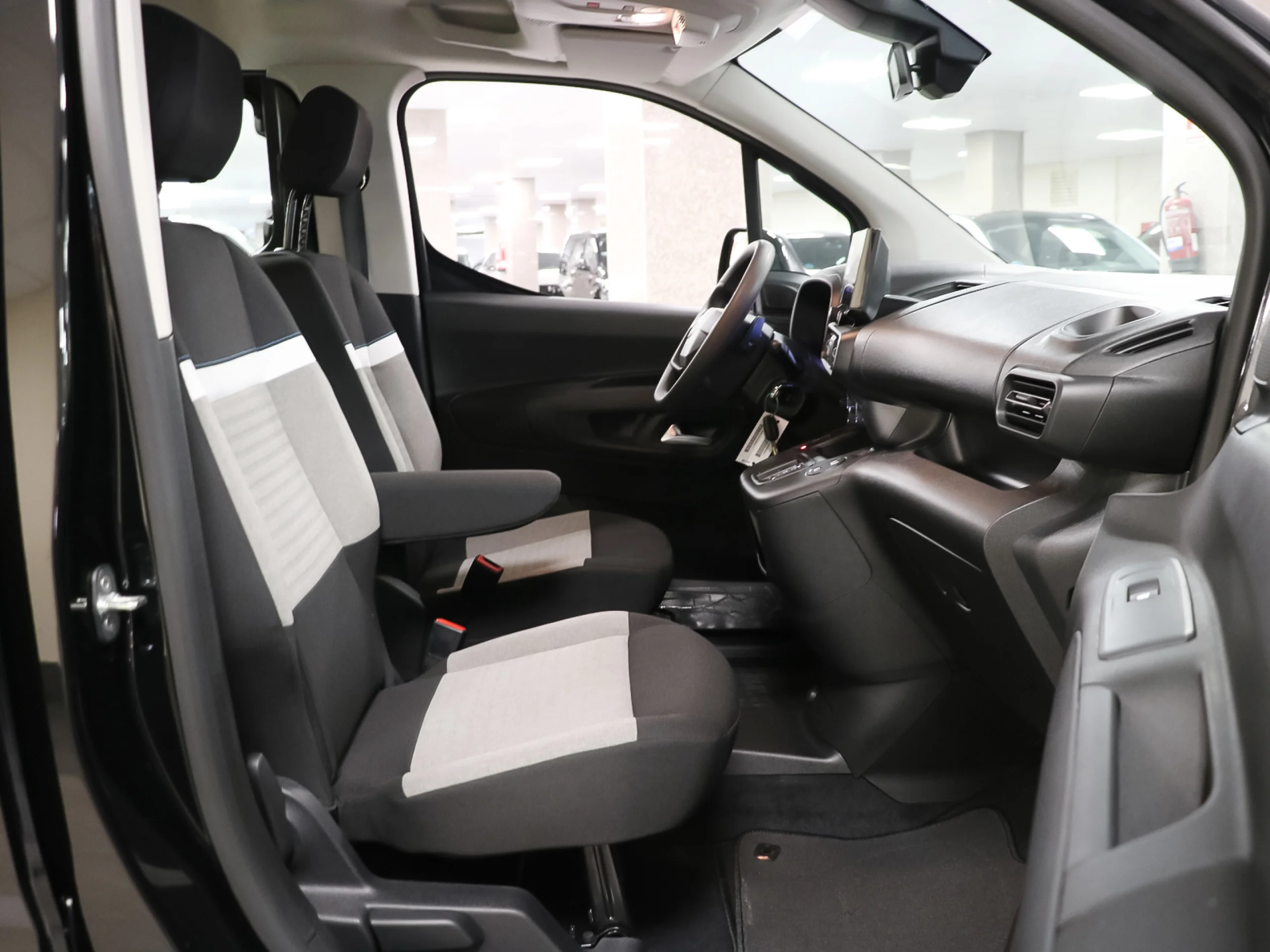 Citroen Berlingo BlueHDi 130 XL Plus Automático 96 kW (130 CV) - Foto 5