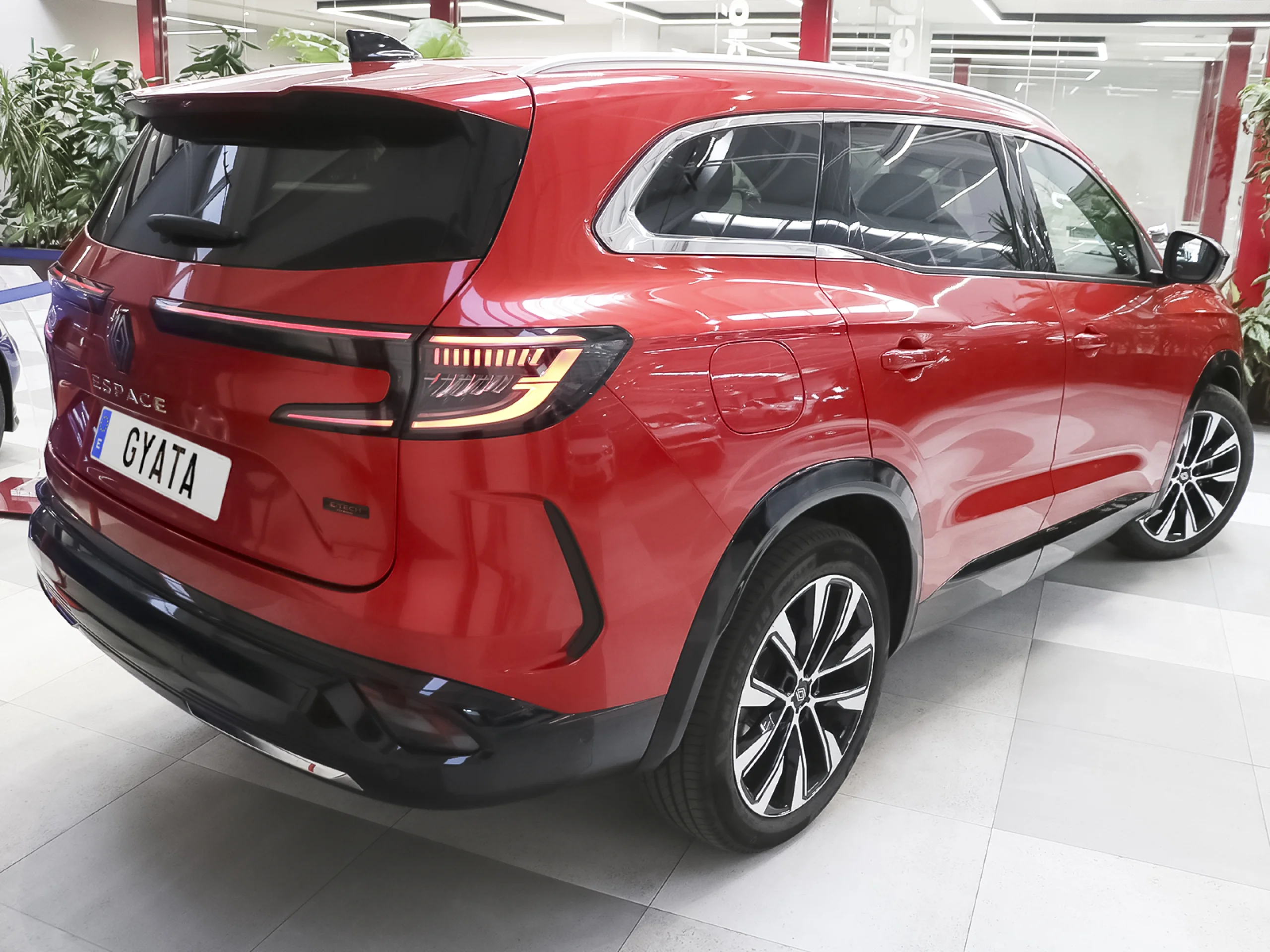 Renault Espace Techno E-Tech full hybrid 147 kW (200 CV) - Foto 3