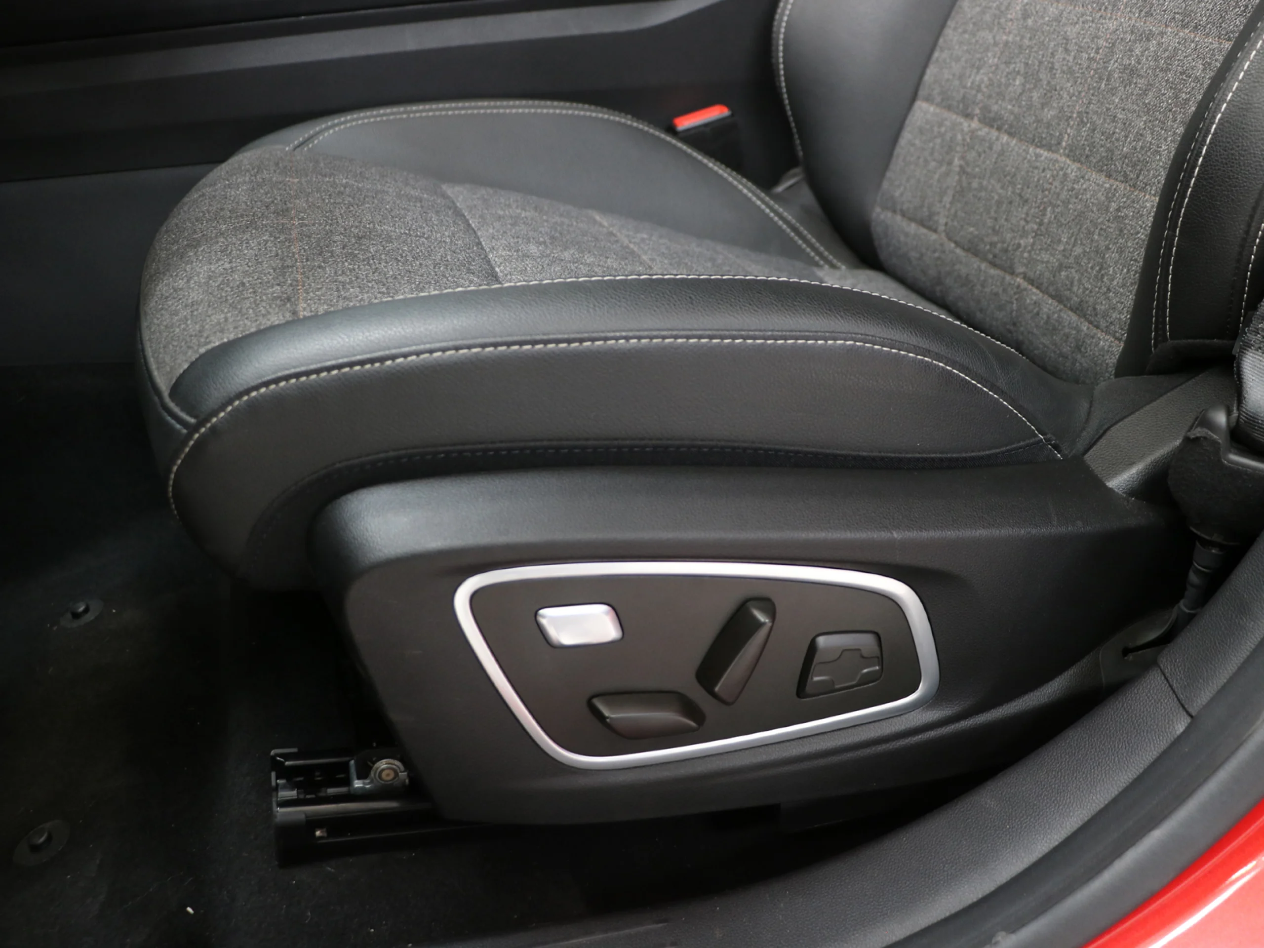 Renault Espace Techno E-Tech full hybrid 147 kW (200 CV) - Foto 9