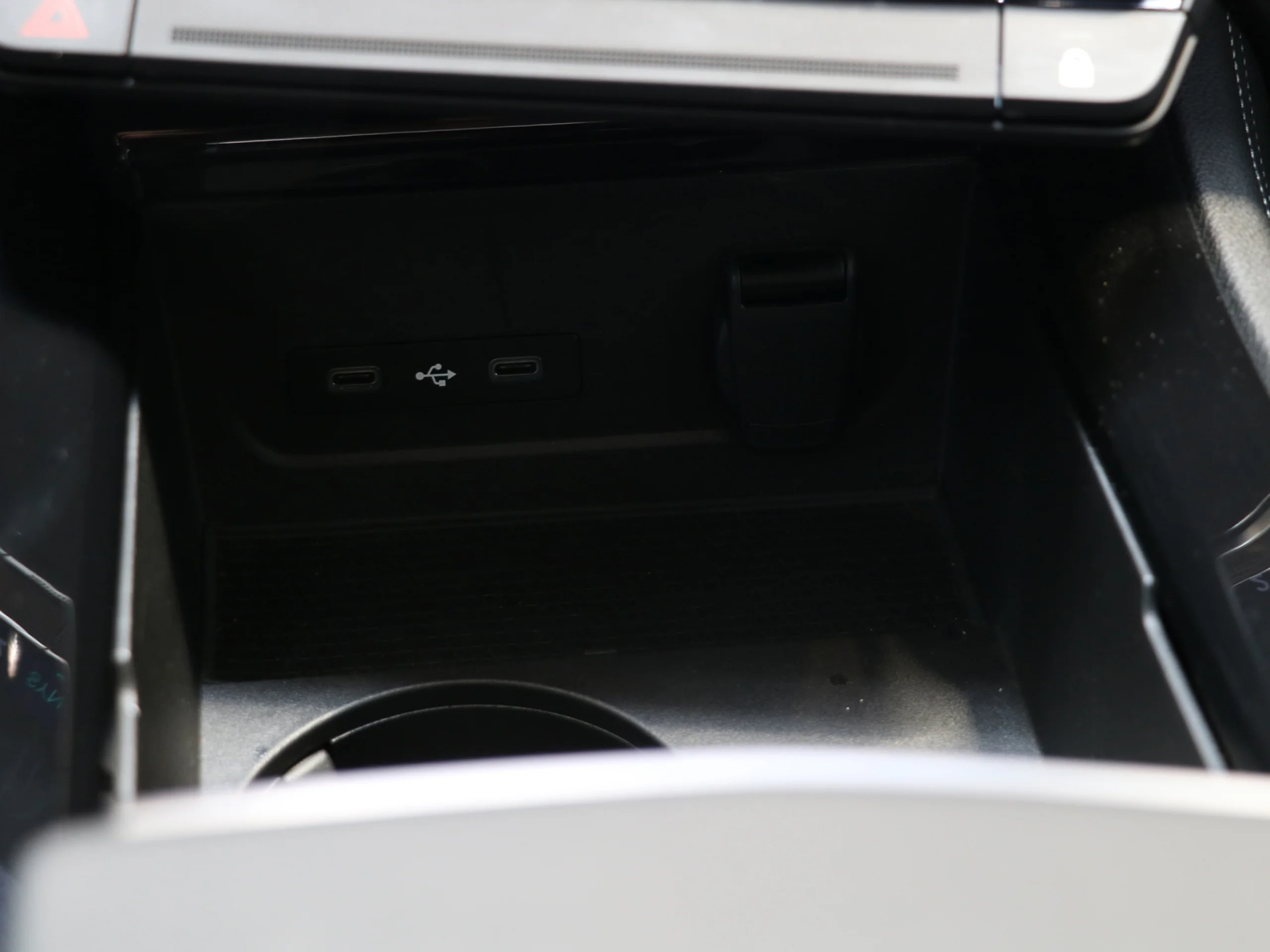 Renault Espace Techno E-Tech full hybrid 147 kW (200 CV) - Foto 38
