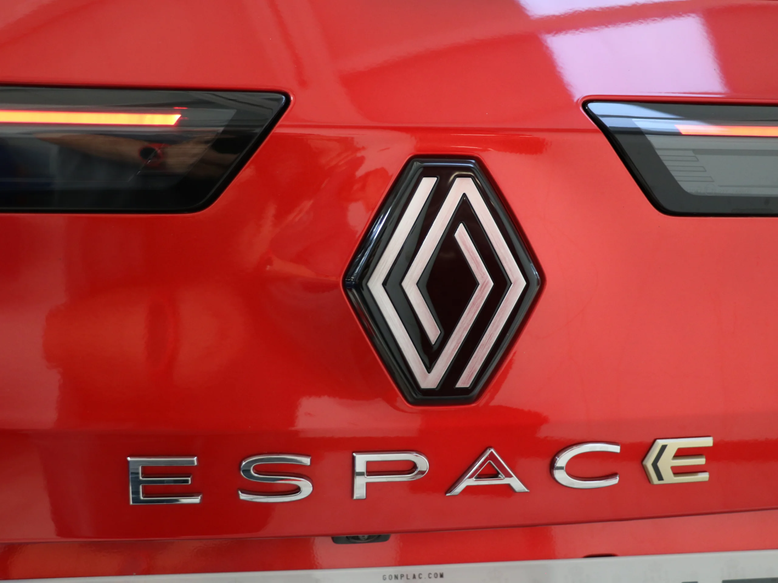 Renault Espace Techno E-Tech full hybrid 147 kW (200 CV) - Foto 55