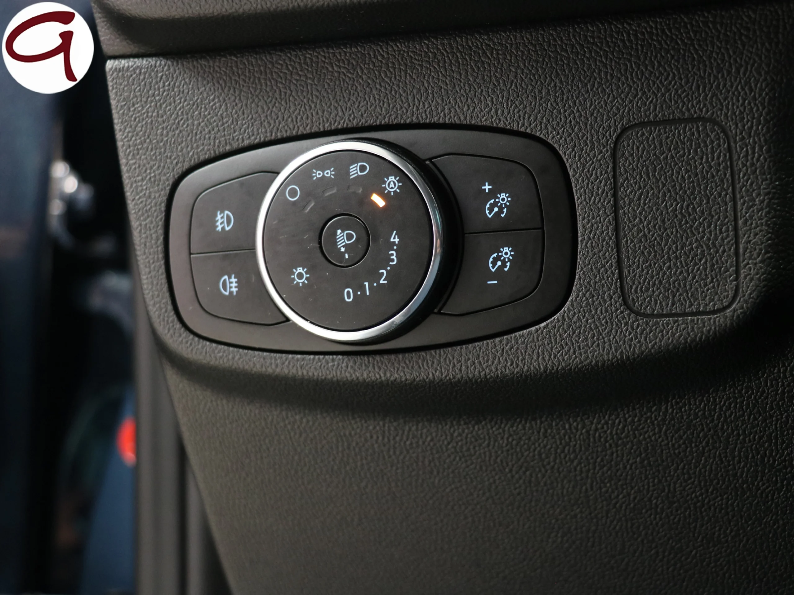 Ford Focus 1.0 Ecoboost MHEV ST-Line Auto 114 kW (155 CV) - Foto 27