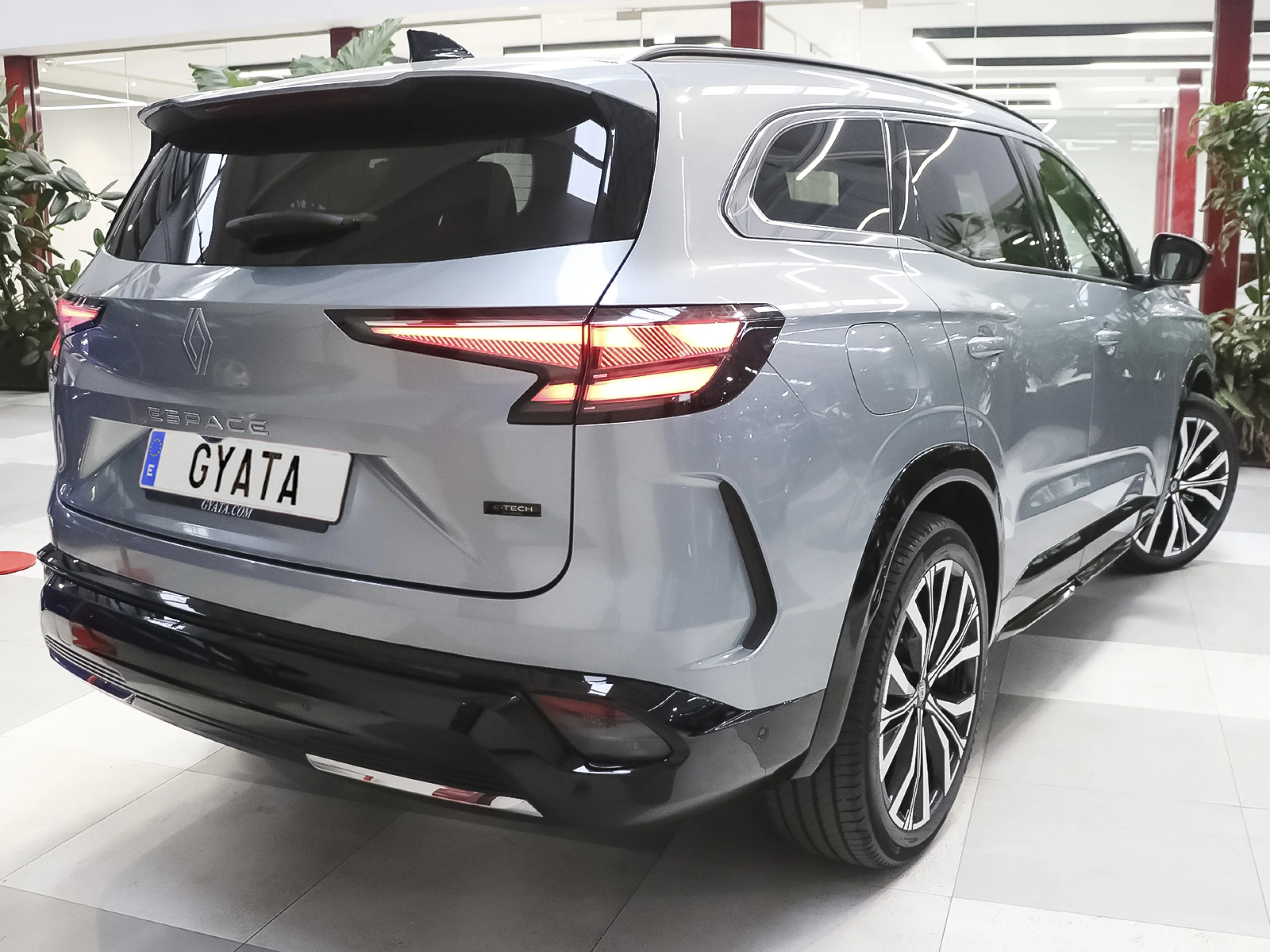 Renault Espace Techno E-Tech full hybrid 147 kW (200 CV) - Foto 3