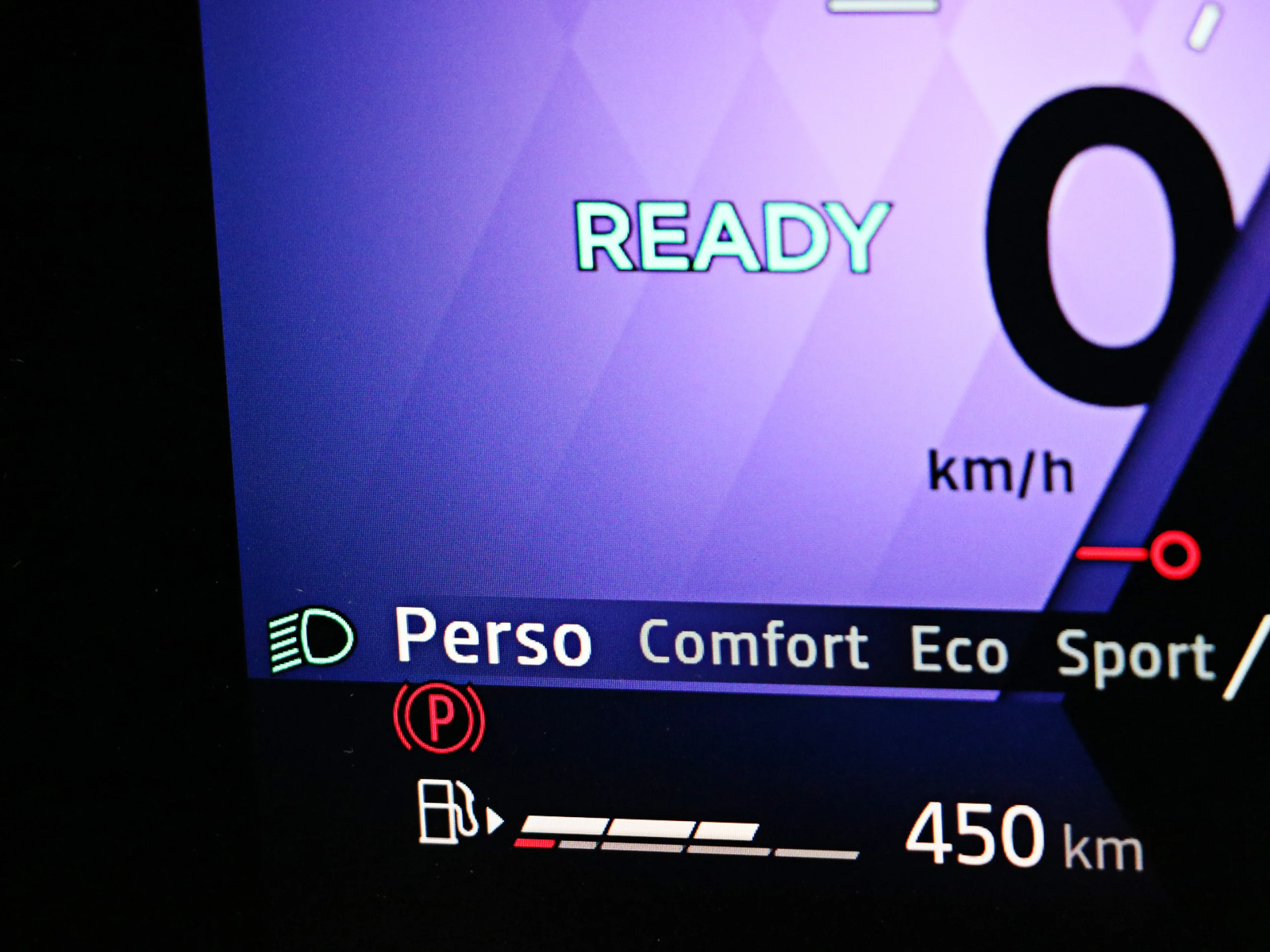 Renault Espace Techno E-Tech full hybrid 147 kW (200 CV) - Foto 41