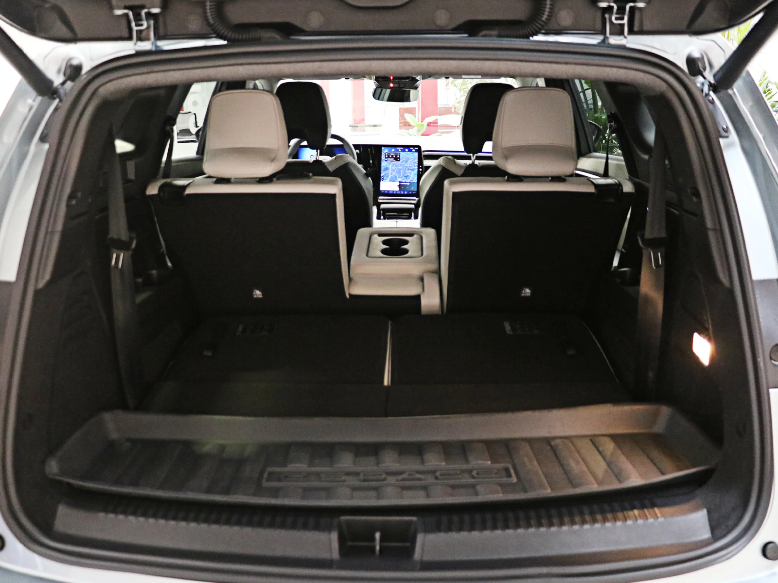 Renault Espace Techno E-Tech full hybrid 147 kW (200 CV) - Foto 57