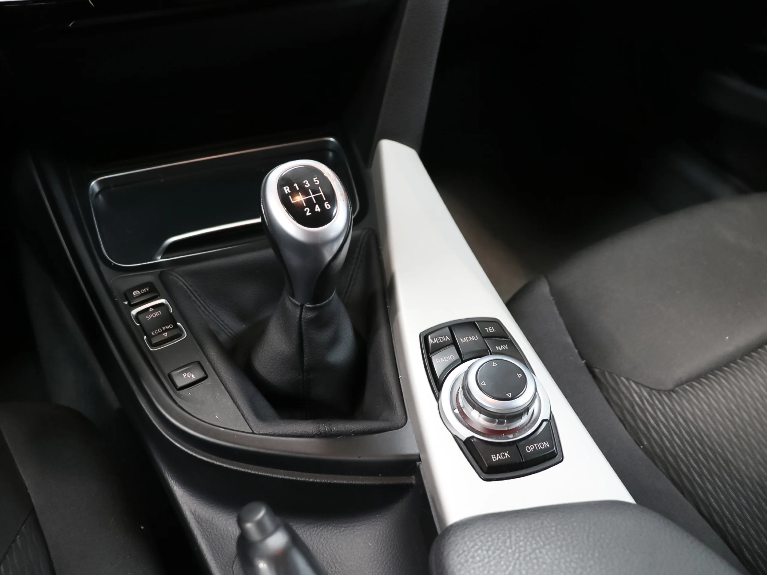 BMW Serie 3 318d 110 kW (150 CV) - Foto 16