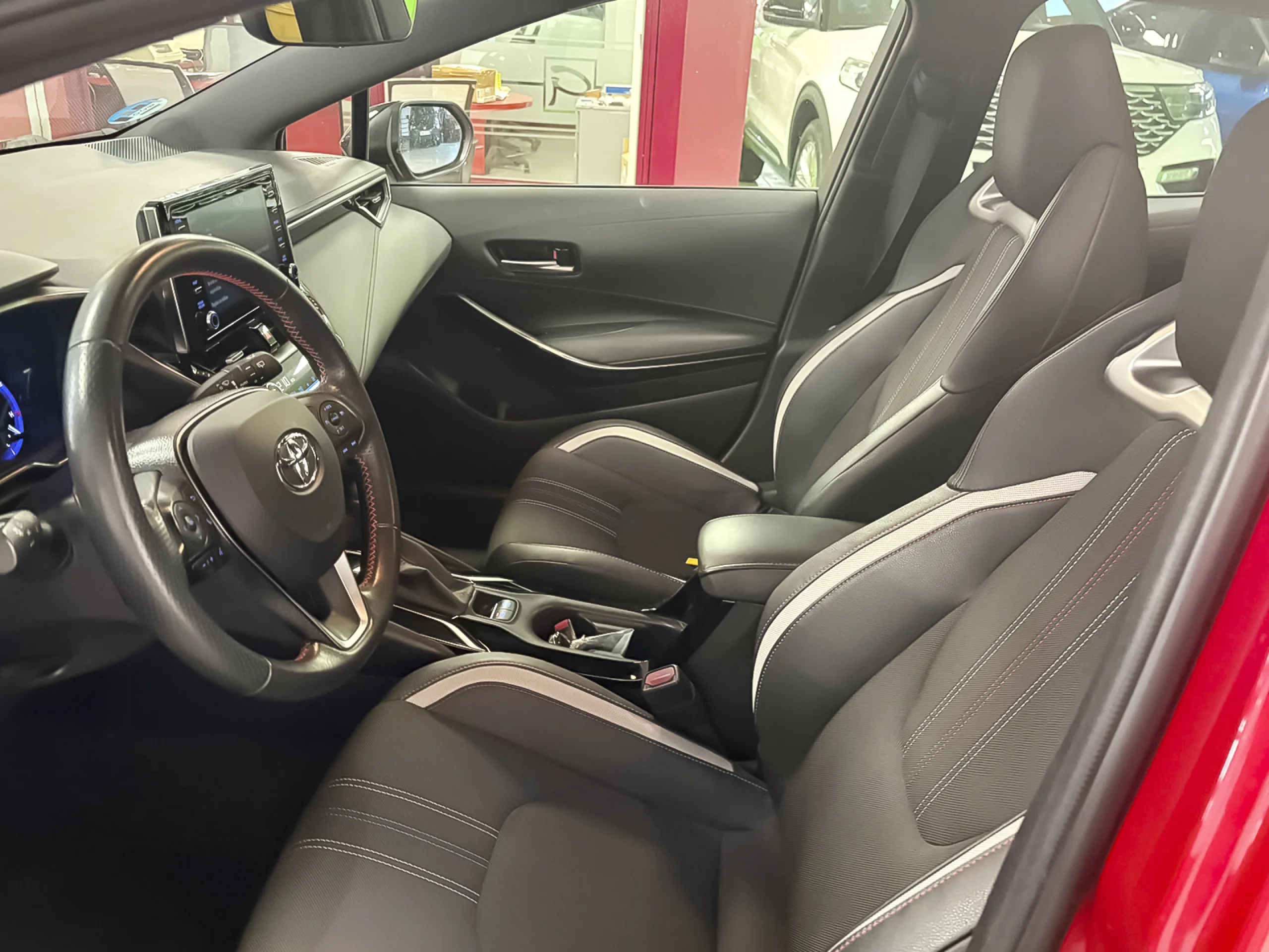 Toyota Corolla 180H GR-SPORT E-CVT 132 kW (180 CV) - Foto 3