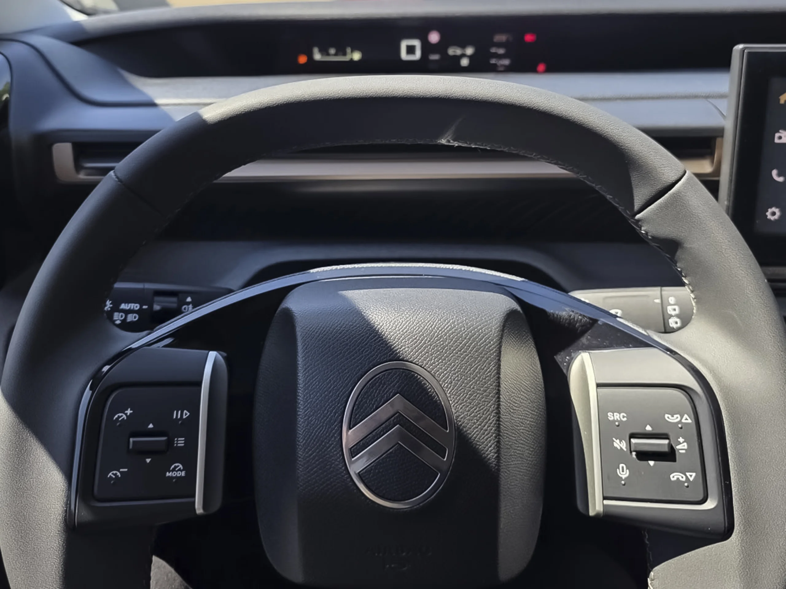 Citroen C3 Aircross Hybrid 145 Plus e-DCS6 107 kW (145 CV) - Foto 5