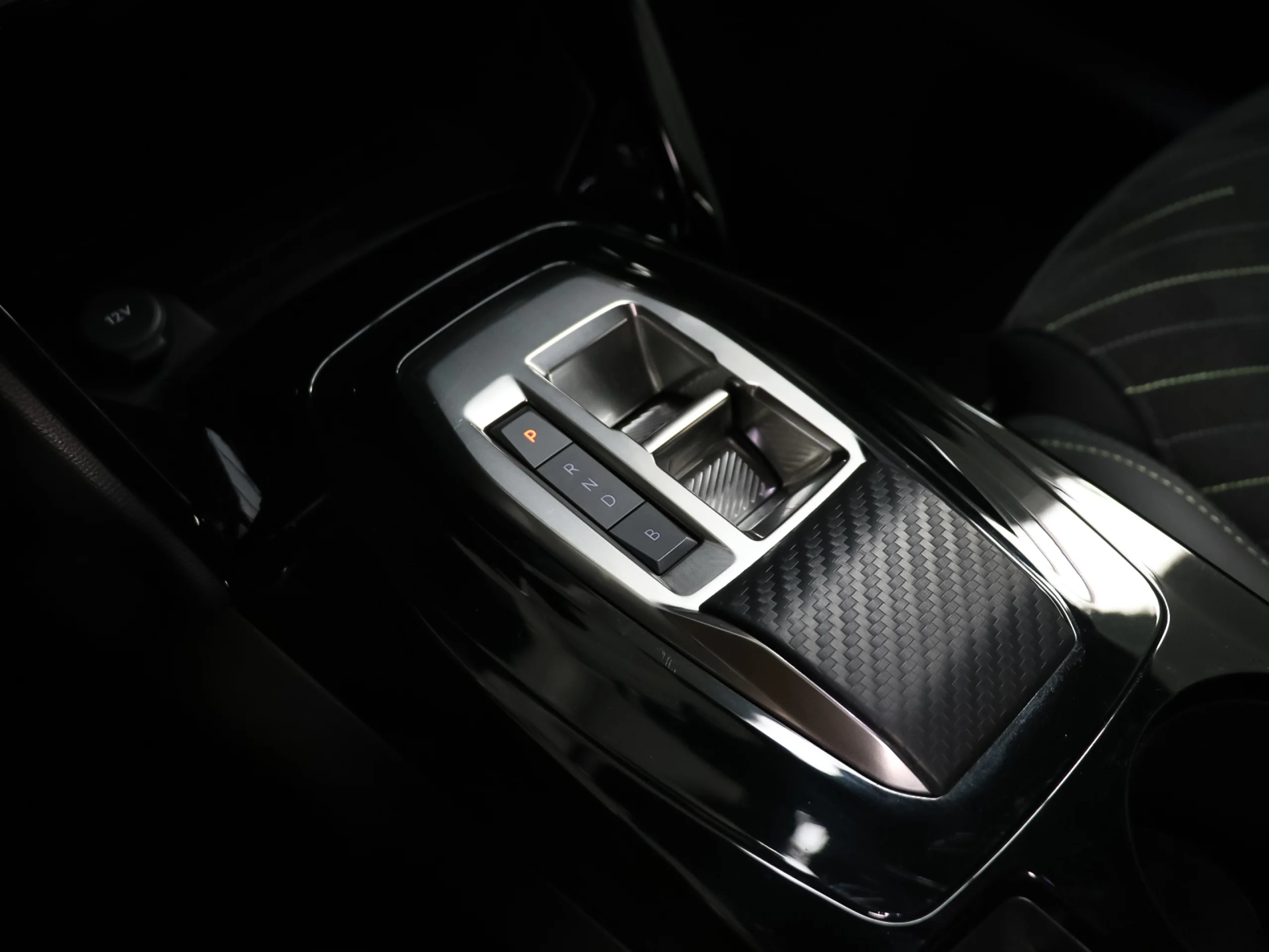 Peugeot E-208 Eléctrico GT 115 kW (156 CV) - Foto 23