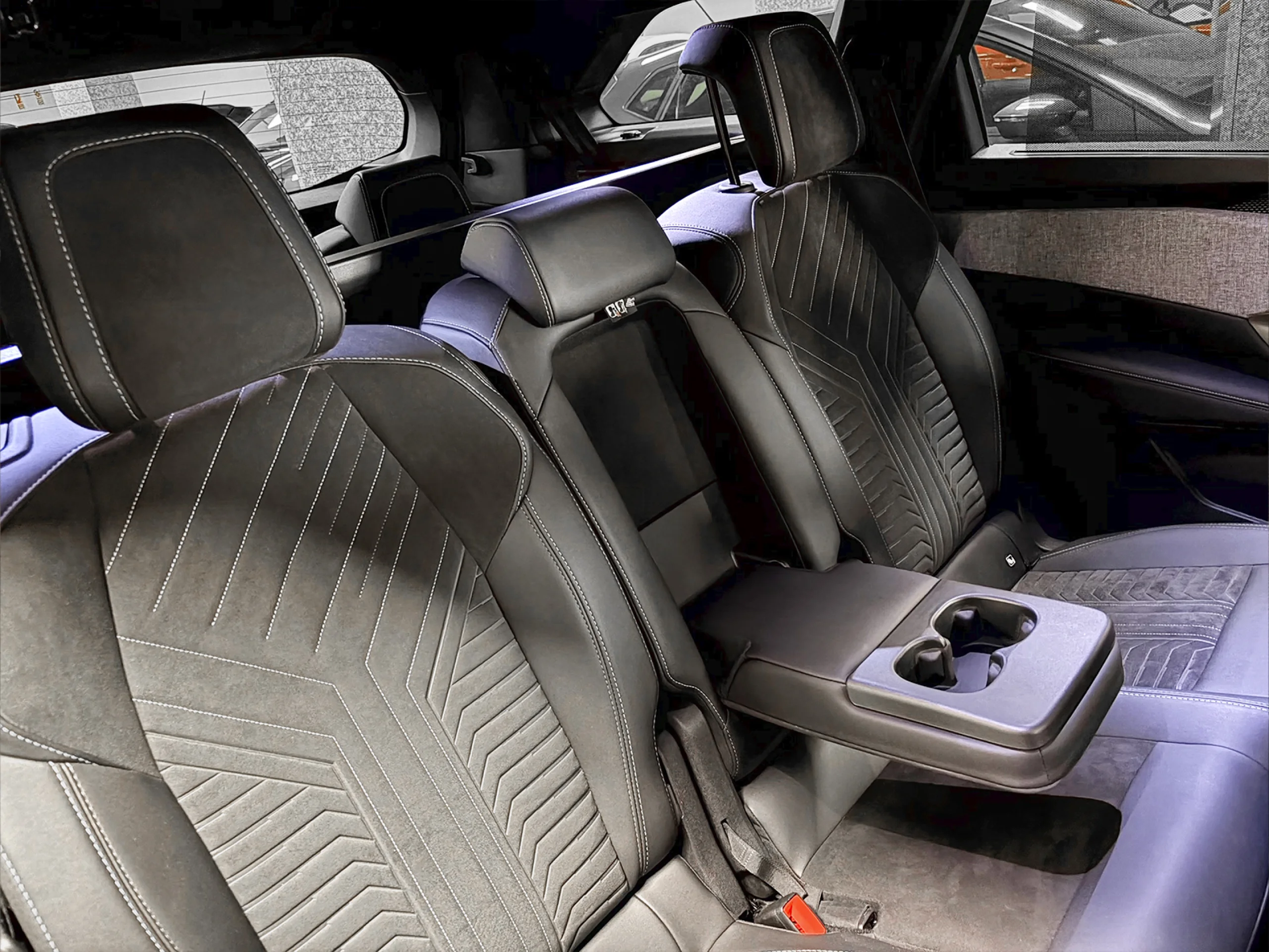Peugeot 5008 Hybrid 1.2 GT eDCS6 100 kW (136 CV) - Foto 11