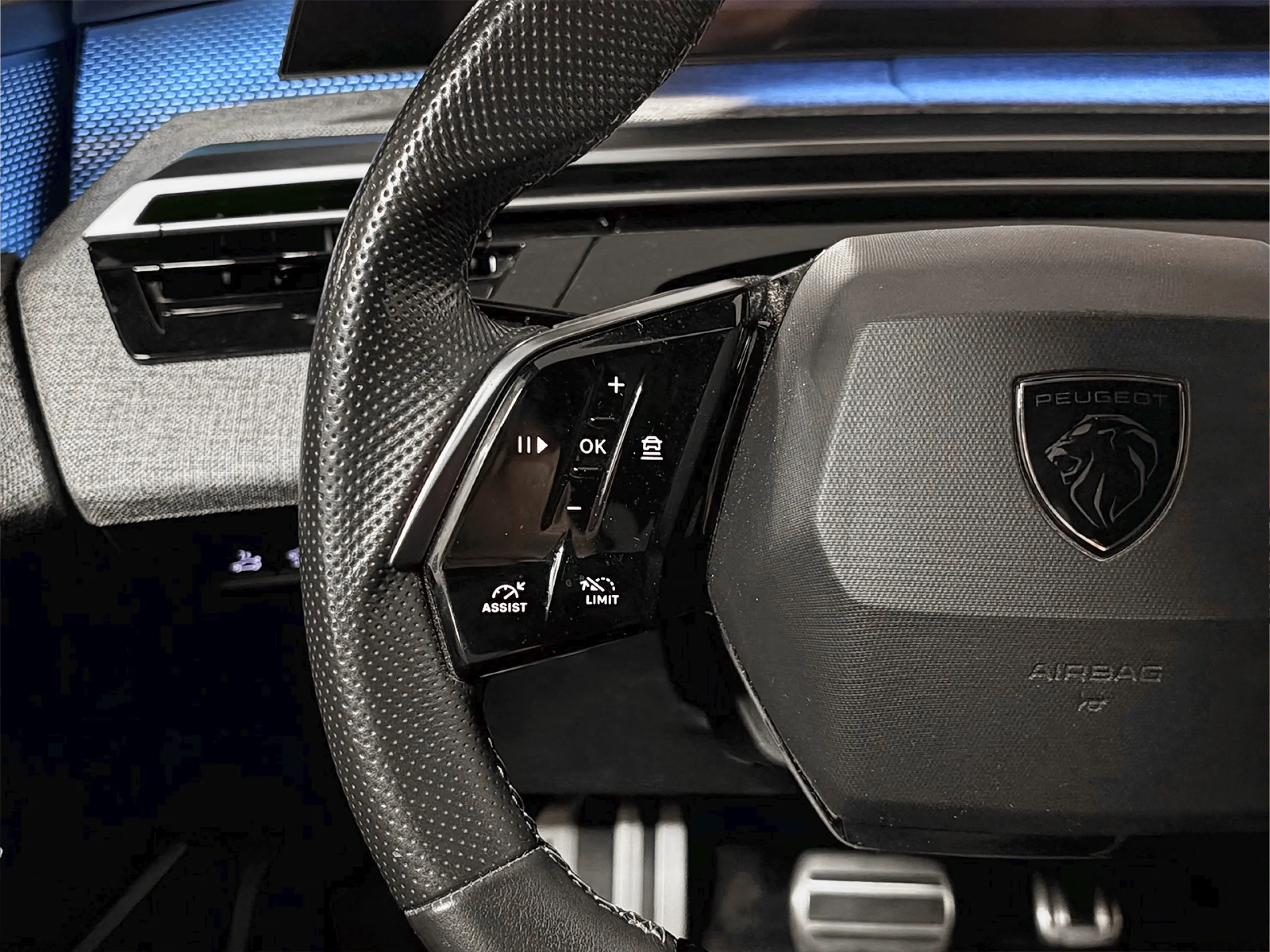 Peugeot 5008 Hybrid 1.2 GT eDCS6 100 kW (136 CV) - Foto 15