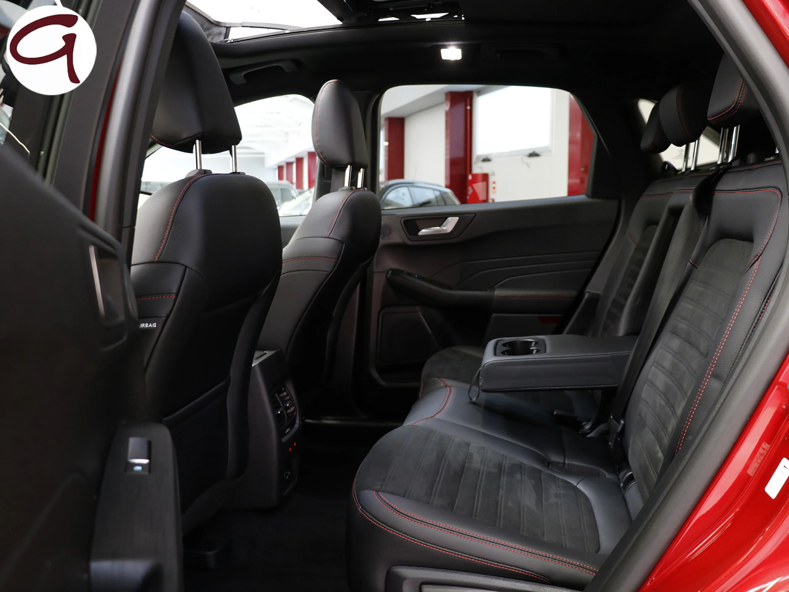 Ford Kuga 2.5 Duratec PHEV ST-Line X Auto 165 kW (225 CV) - Foto 7