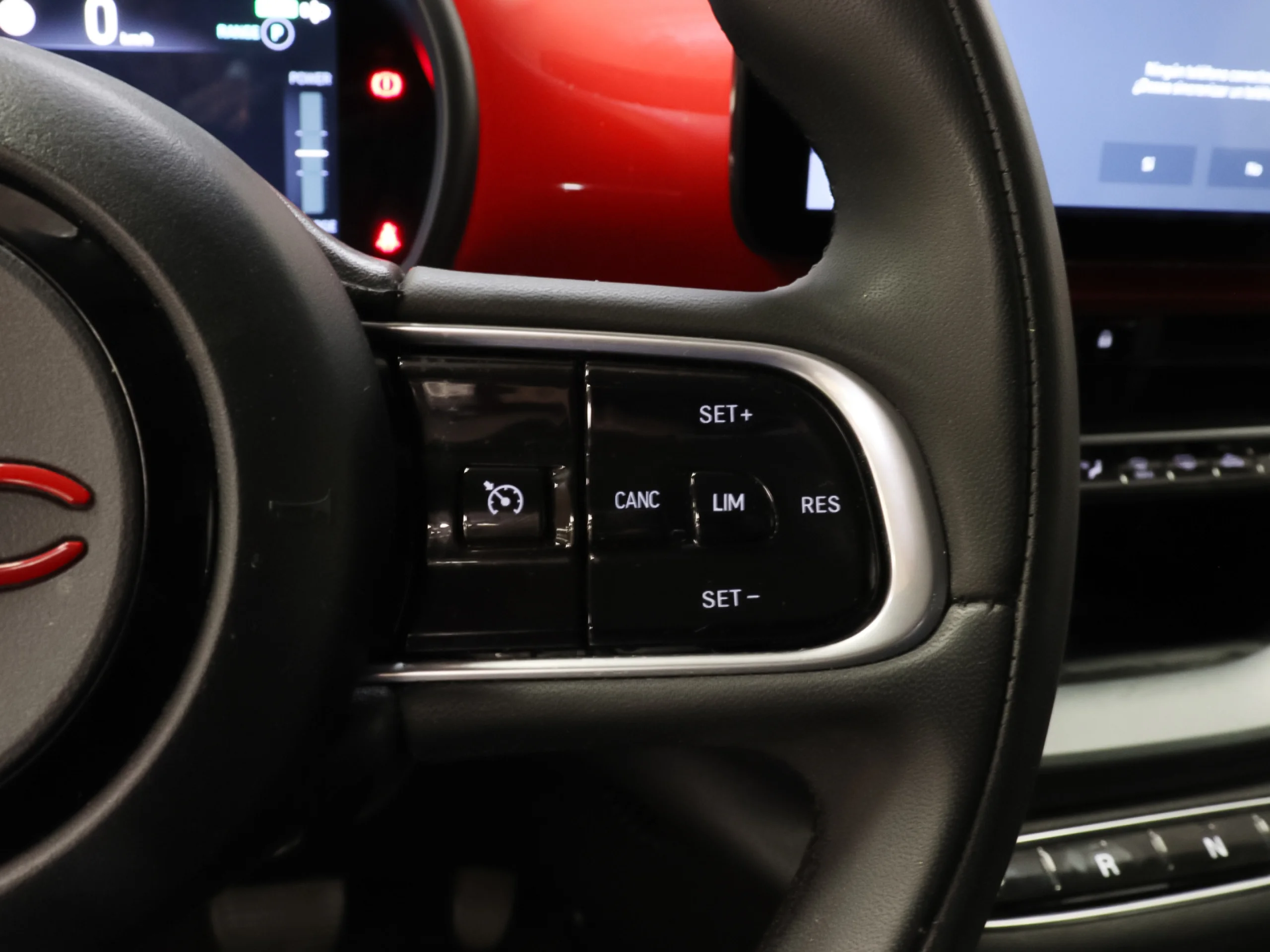 Fiat 500 Electrico Red Hb 320km 85 kW (118 CV) - Foto 10