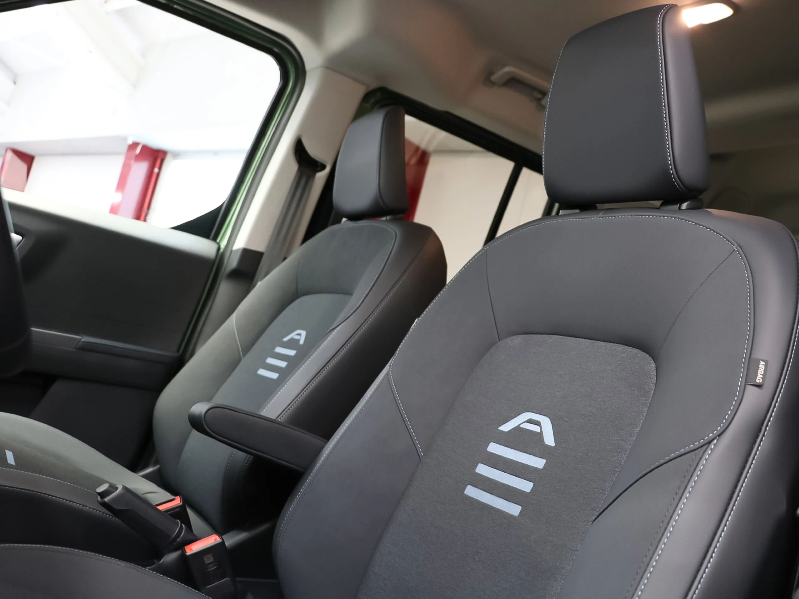 Ford Tourneo Courier 1.0 Ecoboost Active 92 kW (125 CV) - Foto 10