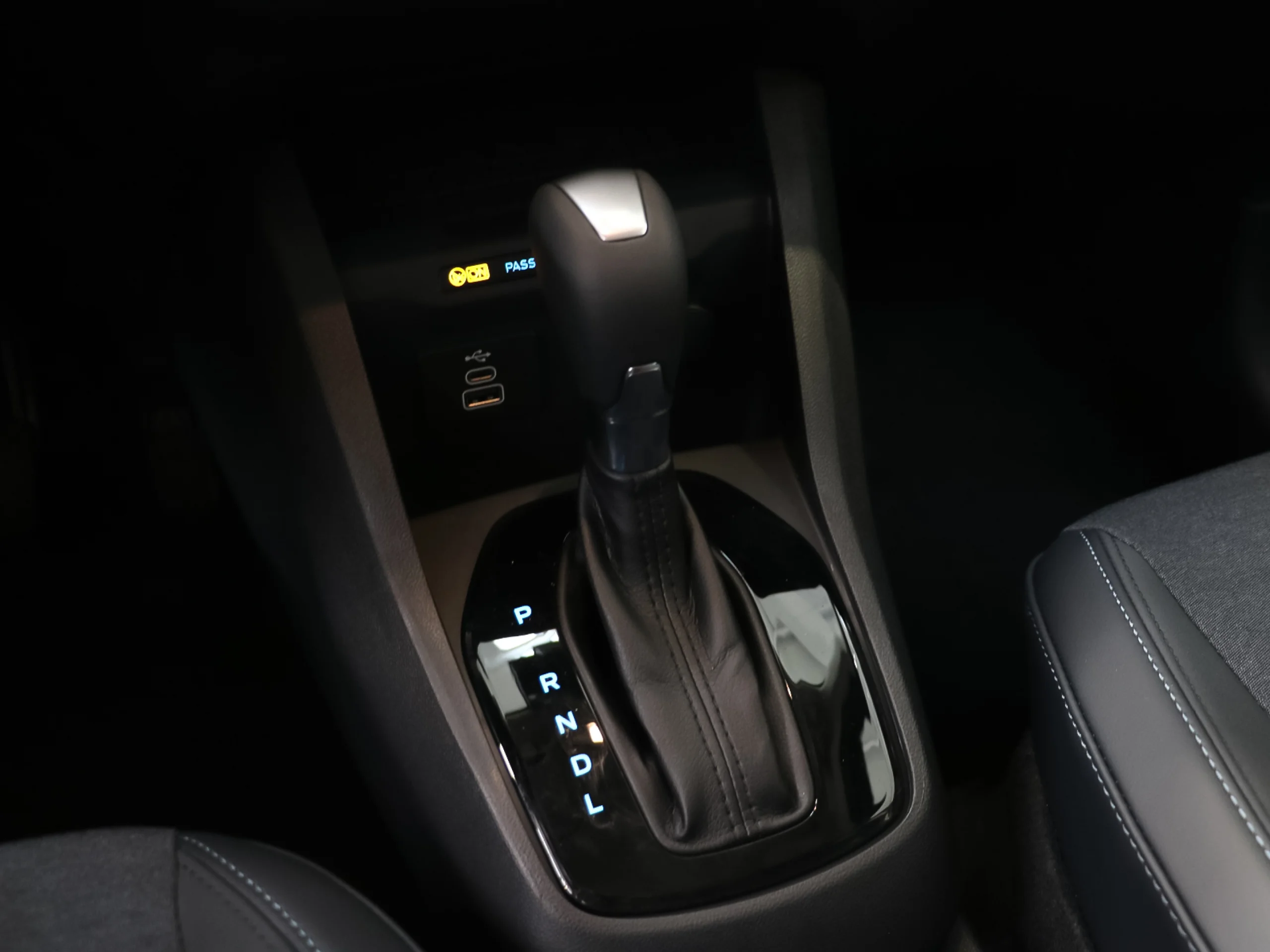 Ford Tourneo Courier 1.0 Ecoboost Active 92 kW (125 CV) - Foto 30