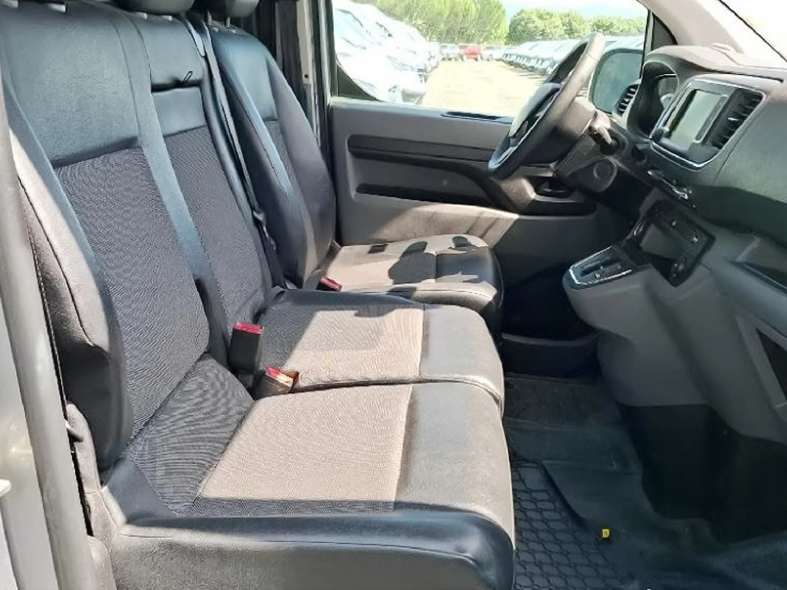 Citroen ë-Jumpy Furgon ë-Jumpy 75 KWh Talla M Club 100 kW (136 CV) - Foto 4