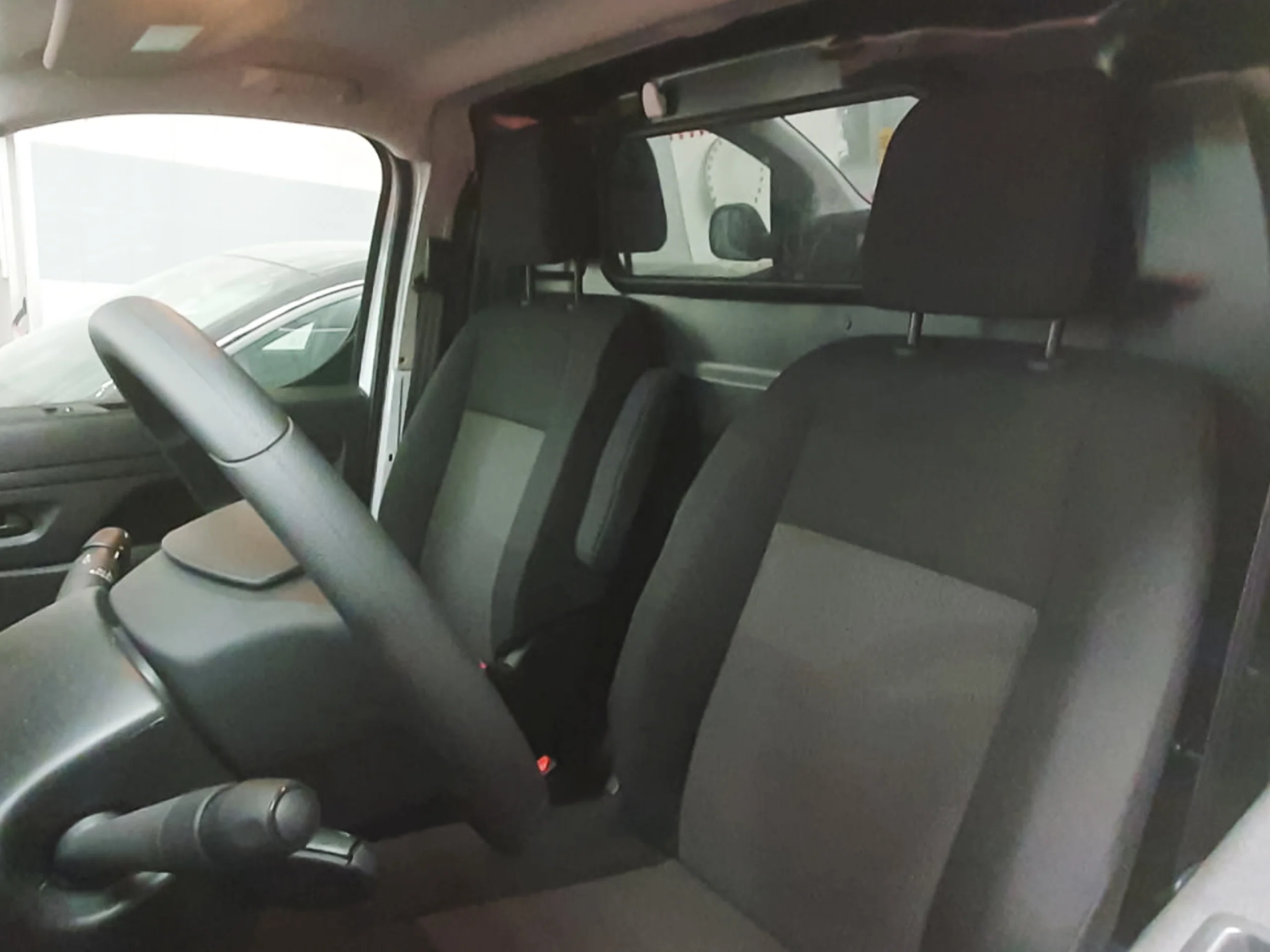 Citroen ë-Jumpy Furgon ë-Jumpy 75 KWh Talla M 100 kW (136 CV) - Foto 2