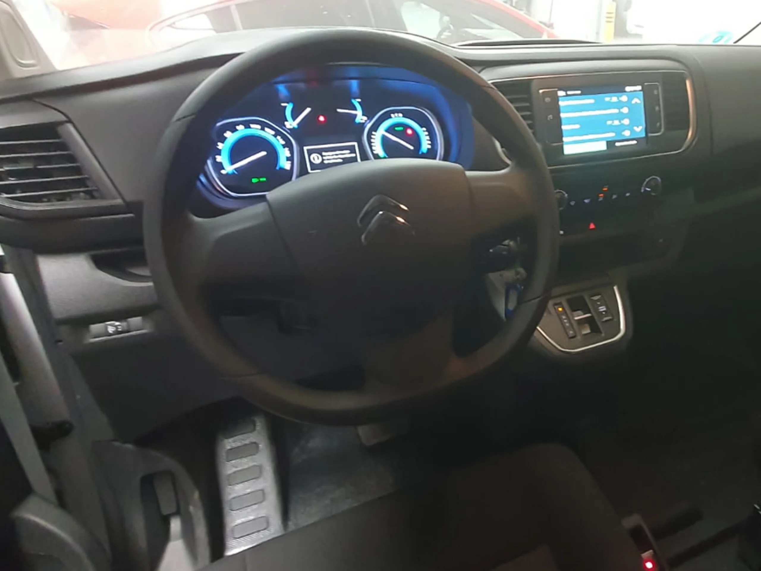 Citroen ë-Jumpy Furgon ë-Jumpy 75 KWh Talla M 100 kW (136 CV) - Foto 3