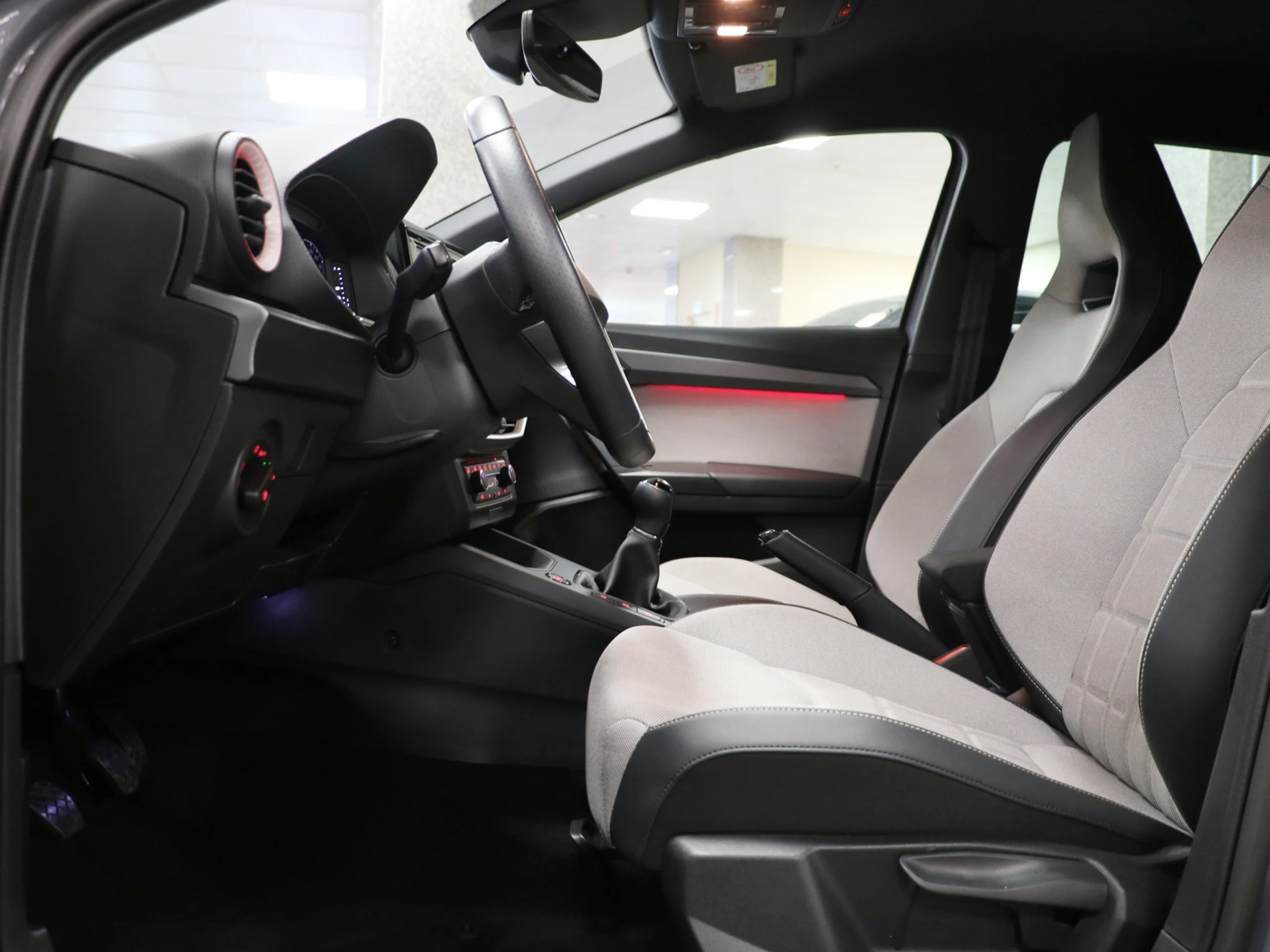 SEAT Ibiza 1.0 TSI FR Plus 85 kW (115 CV) - Foto 7