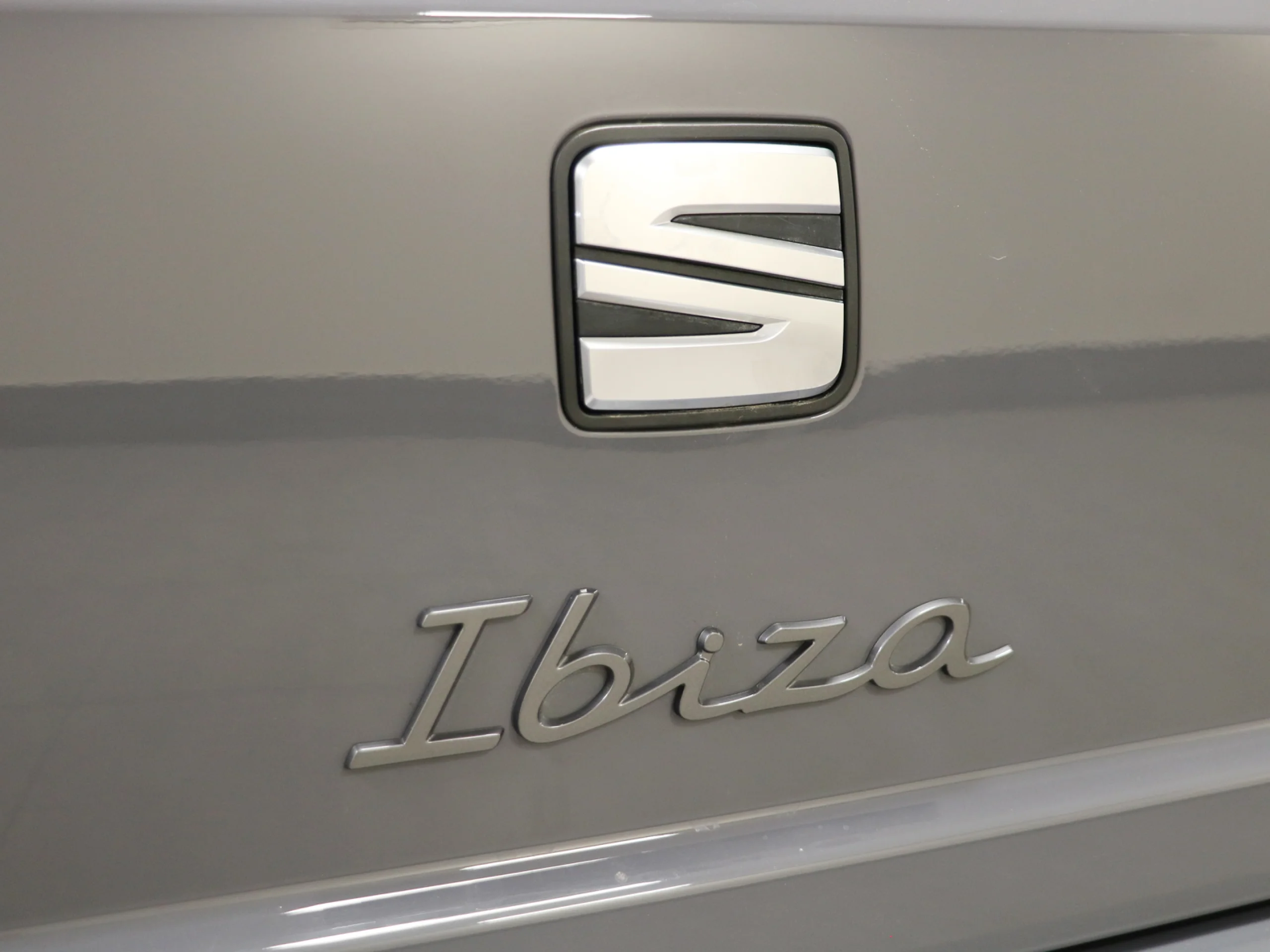SEAT Ibiza 1.0 TSI FR Plus 85 kW (115 CV) - Foto 38