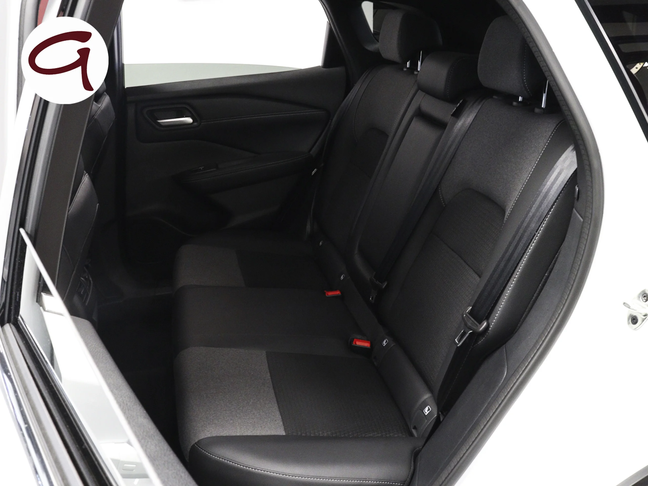 Nissan Qashqai DIG-T 160 N-Connecta 4x2 CVT 116 kW (158 CV) - Foto 8