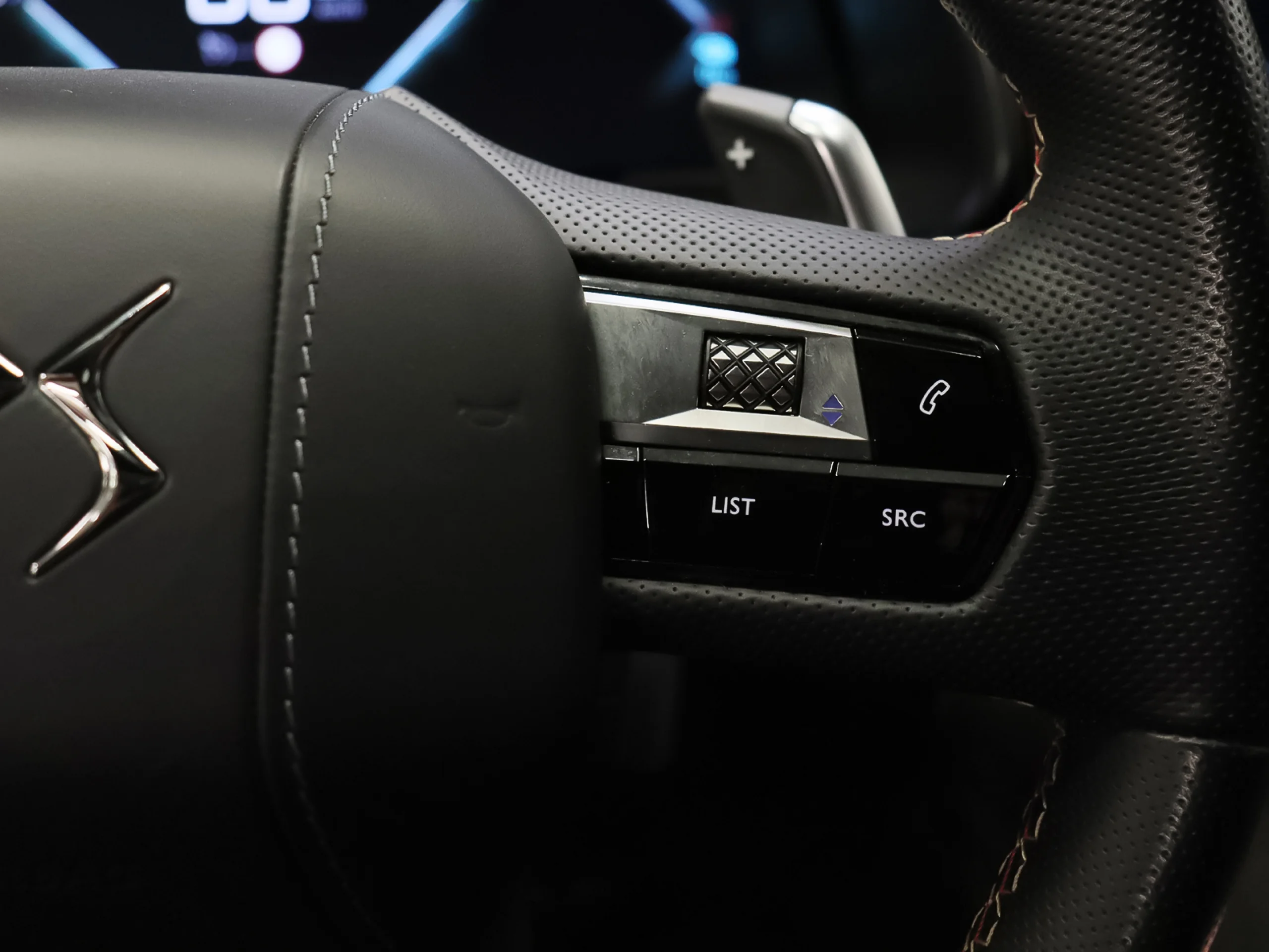 DS DS7 Crossback E-Tense 225 Ligne Noire Auto 165 kW (225 CV) - Foto 12