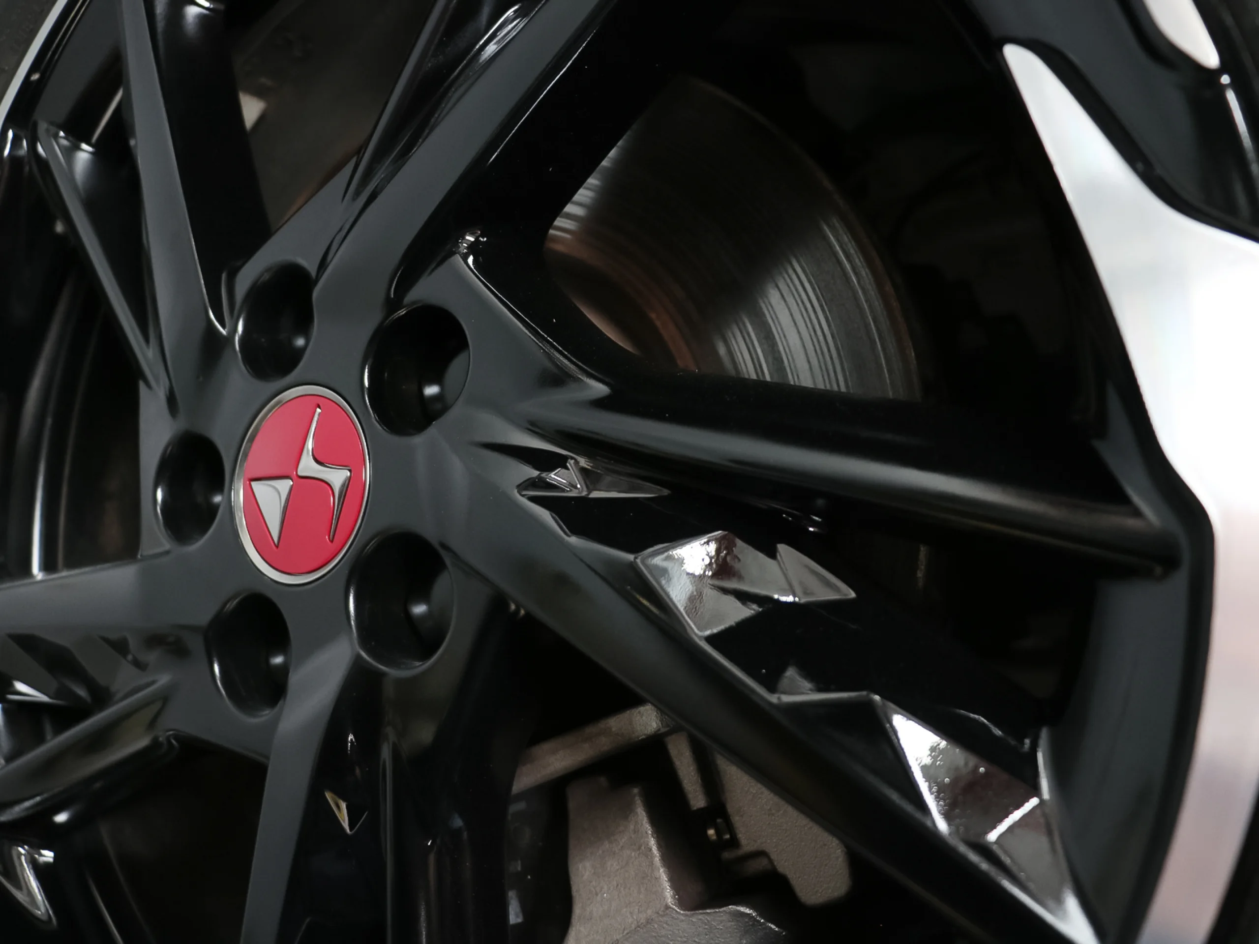 DS DS7 Crossback E-Tense 225 Ligne Noire Auto 165 kW (225 CV) - Foto 27