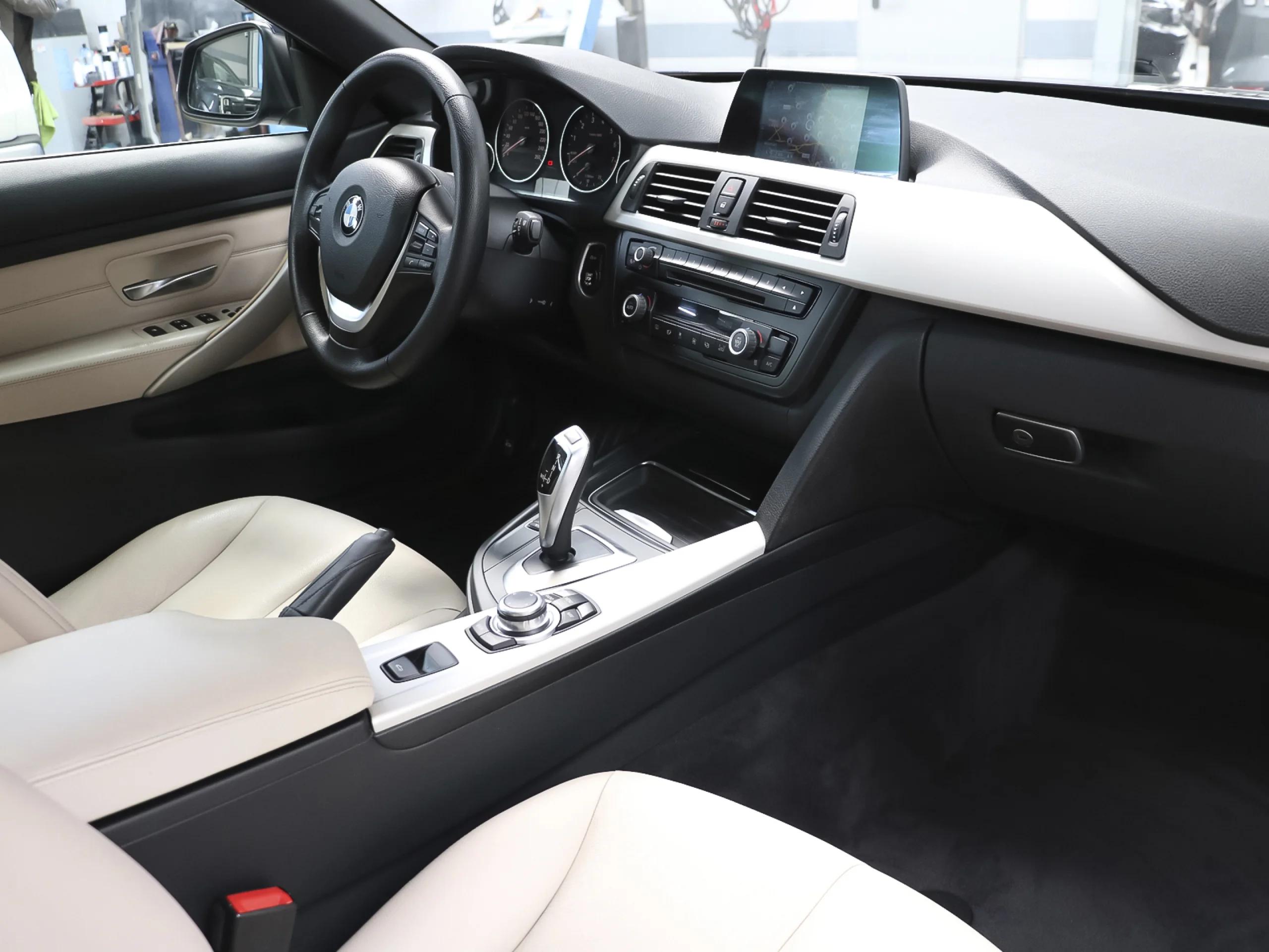 BMW Serie 4 420i Cabrio 135 kW (184 CV) - Foto 6