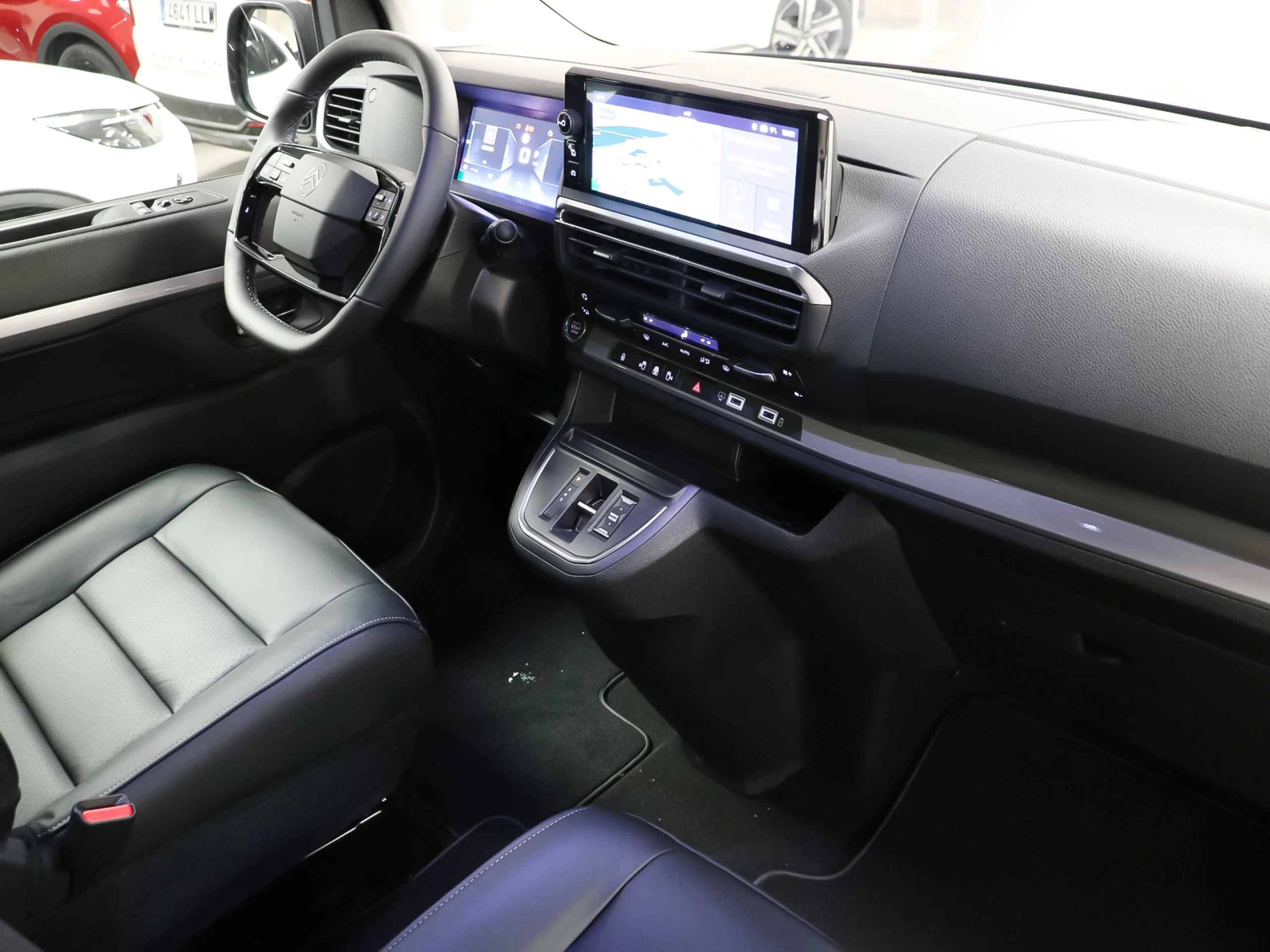 Citroen Spacetourer BlueHDi 180 Max Talla XL EAT8 132 kW (180 CV) - Foto 4