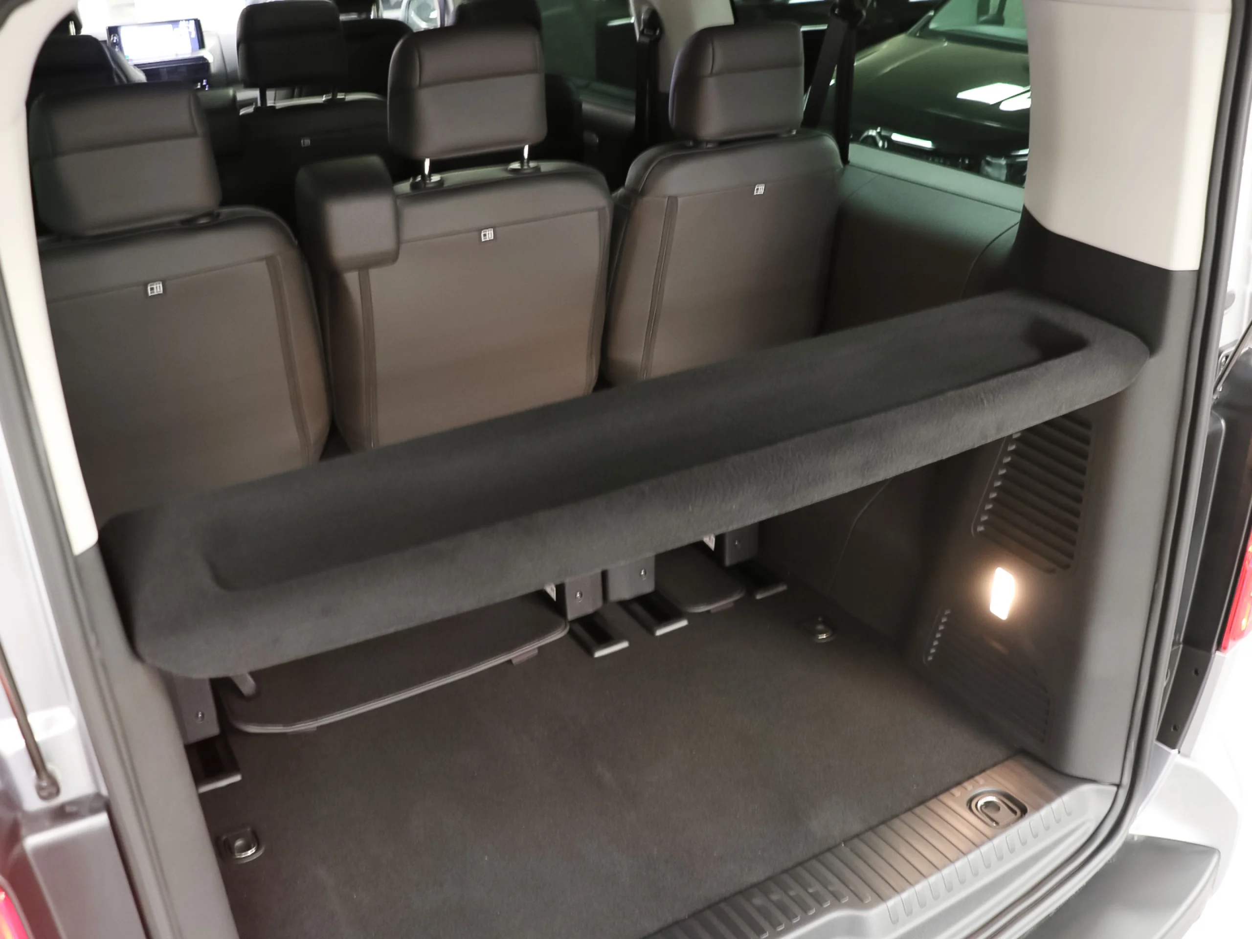 Citroen Spacetourer BlueHDi 180 Max Talla XL EAT8 132 kW (180 CV) - Foto 39