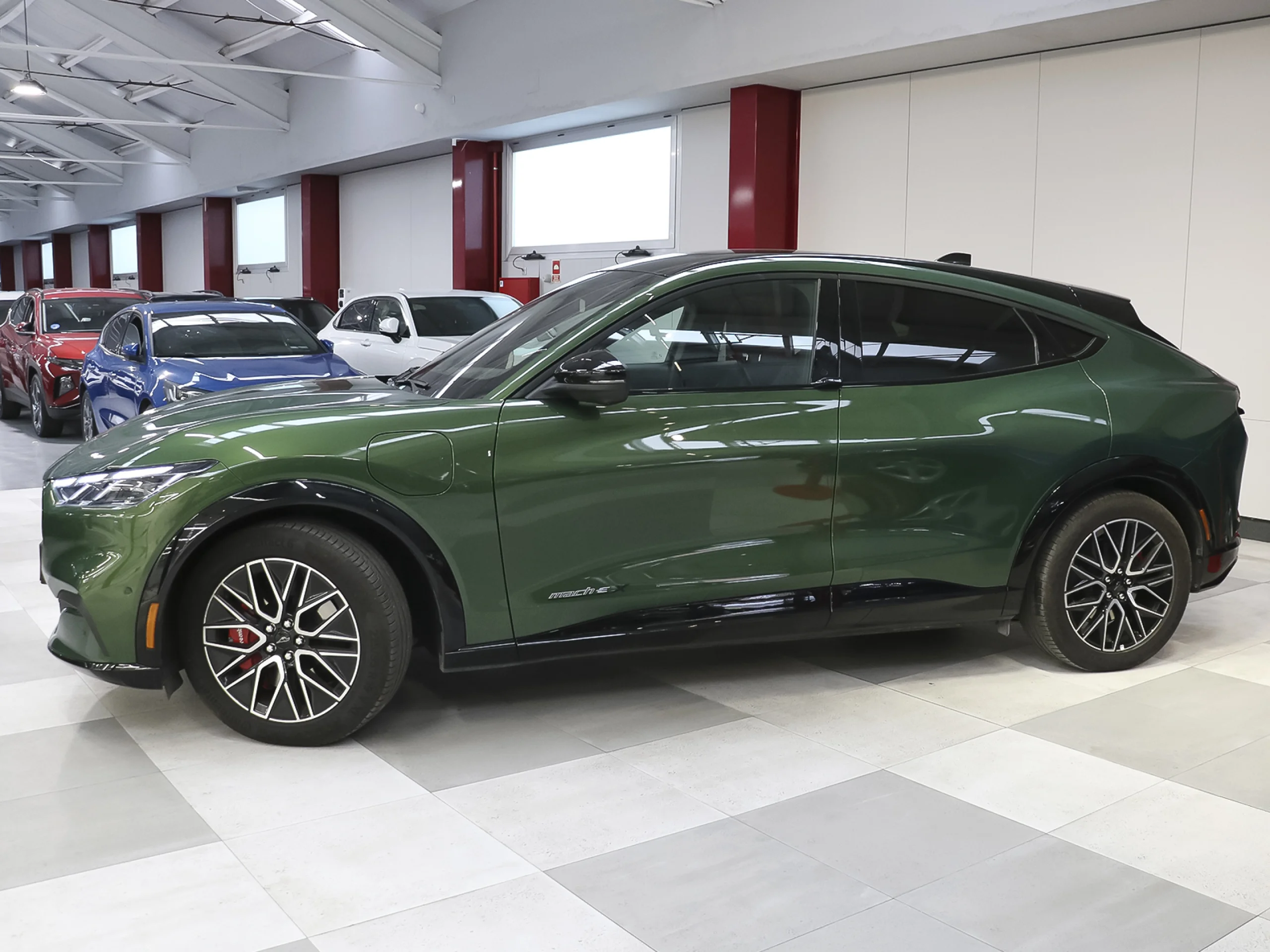 Ford Mustang Mach-E Premium AWD Rango Extendido 272 kW (370 CV) - Foto 2