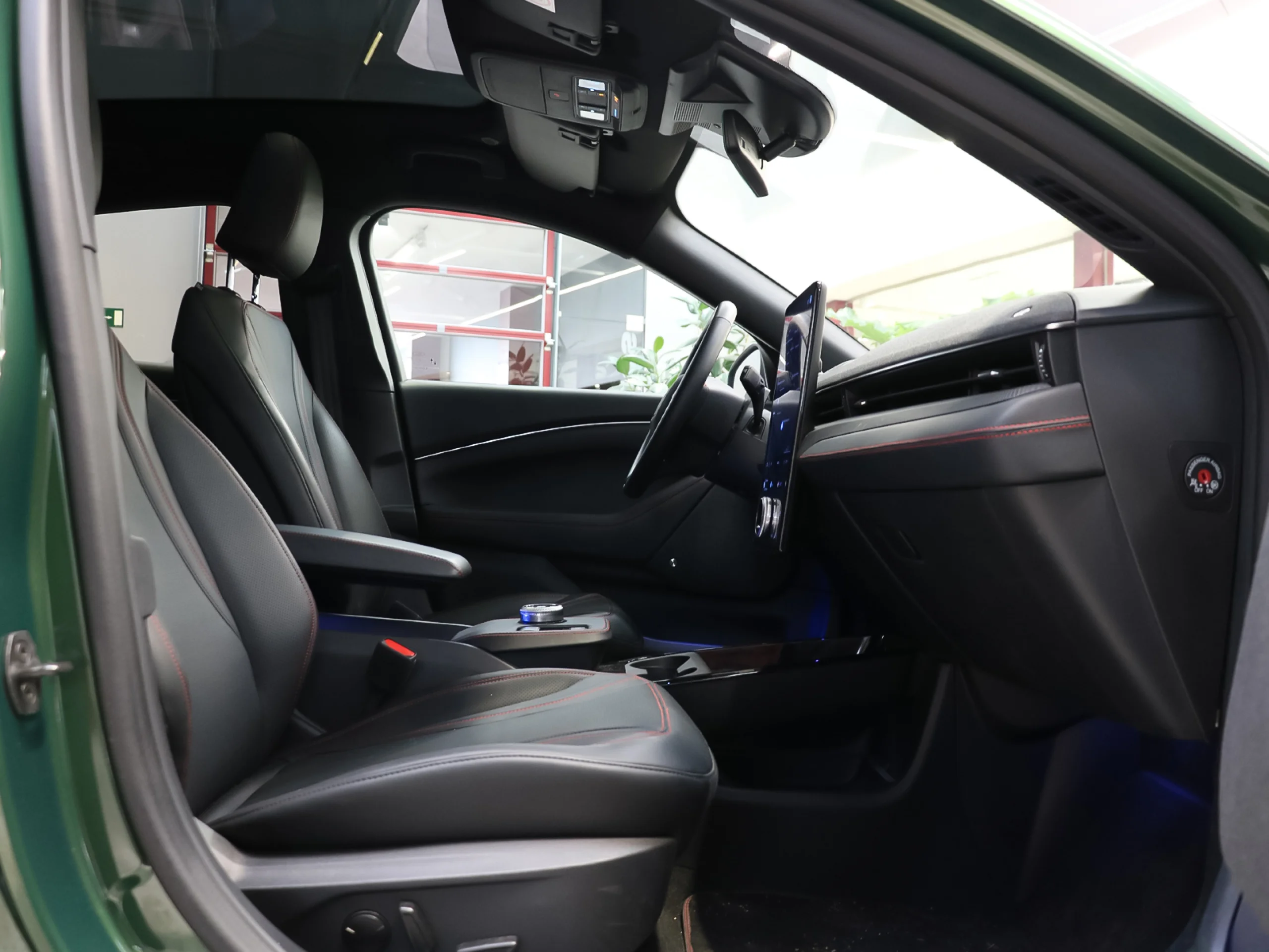 Ford Mustang Mach-E Premium AWD Rango Extendido 272 kW (370 CV) - Foto 4