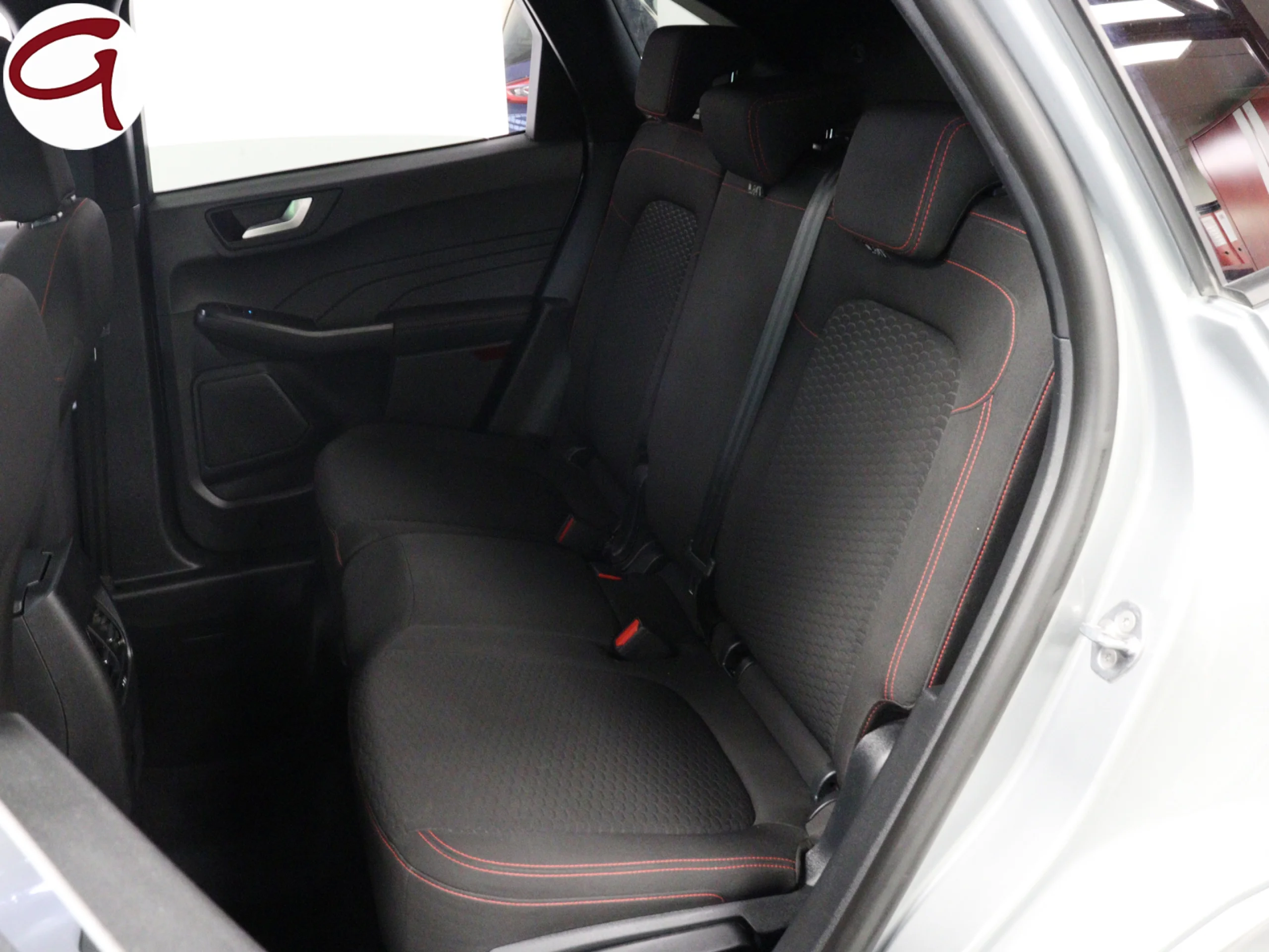 Ford Kuga 2.5 Duratec PHEV ST-Line Auto 178 kW (243 CV) - Foto 6