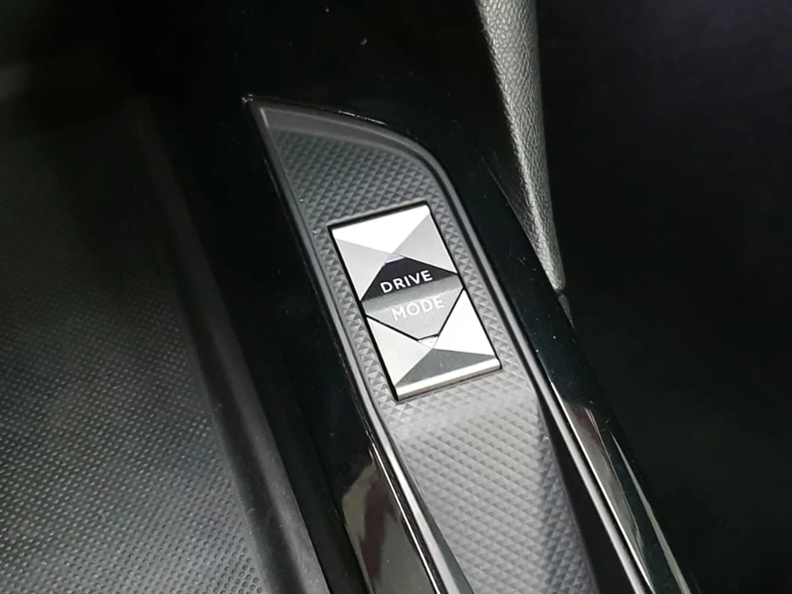 DS DS3 Crossback Performance Line PureTech Auto 96 kW (130 CV) - Foto 14