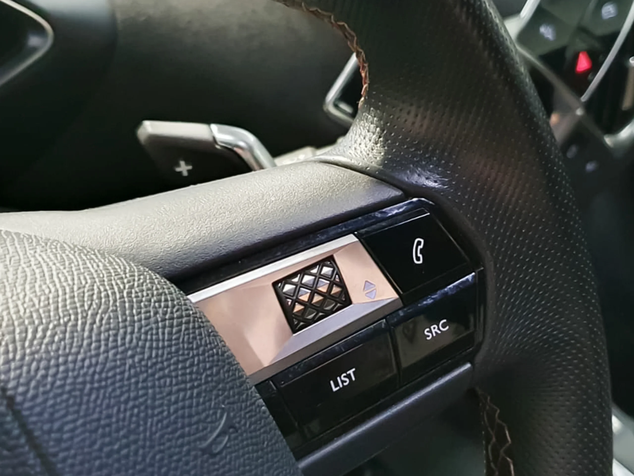 DS DS3 Crossback Performance Line PureTech Auto 96 kW (130 CV) - Foto 17