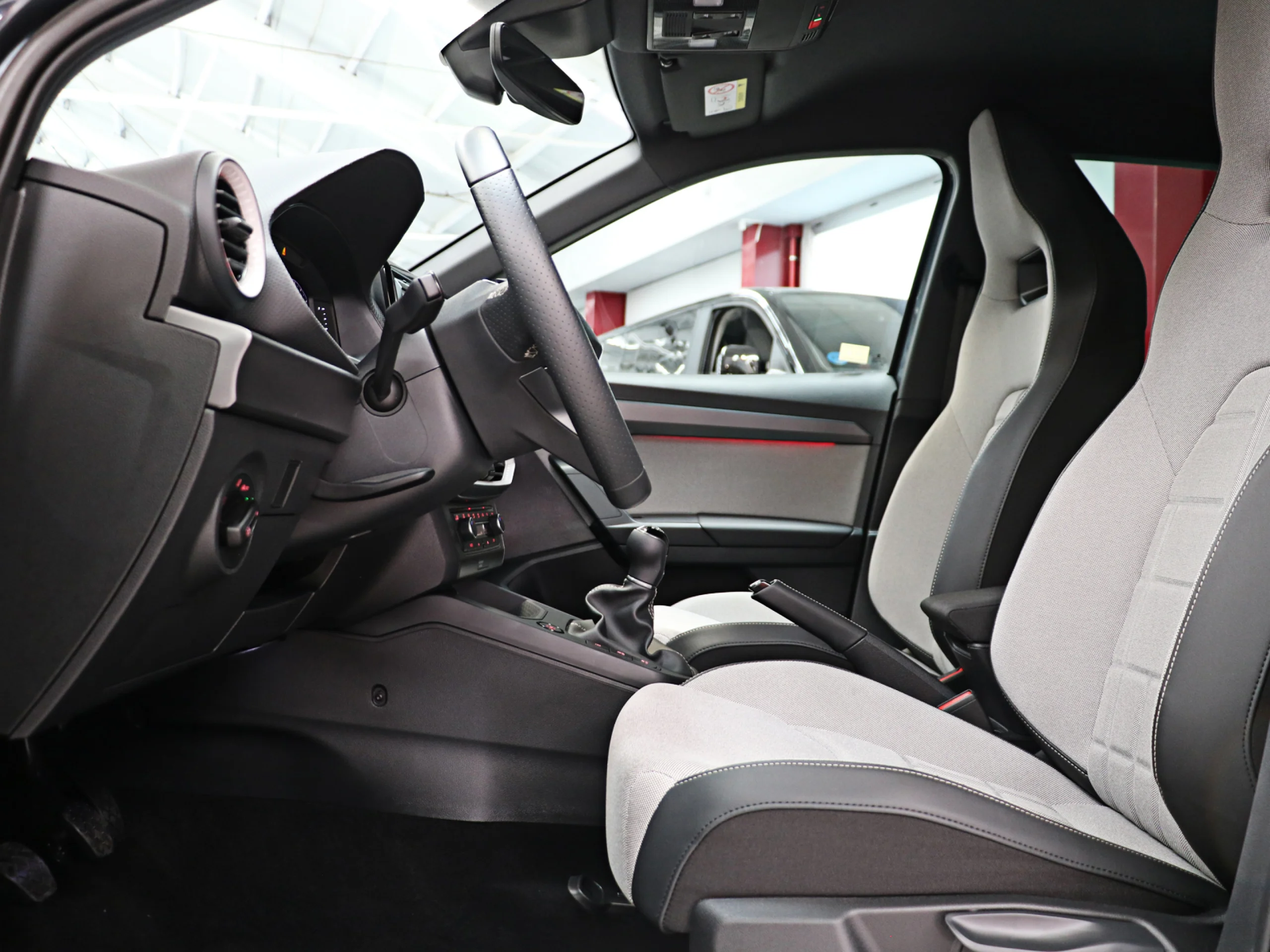 SEAT Arona 1.0 TSI S&S FR+ 85 kW (115 CV) - Foto 7