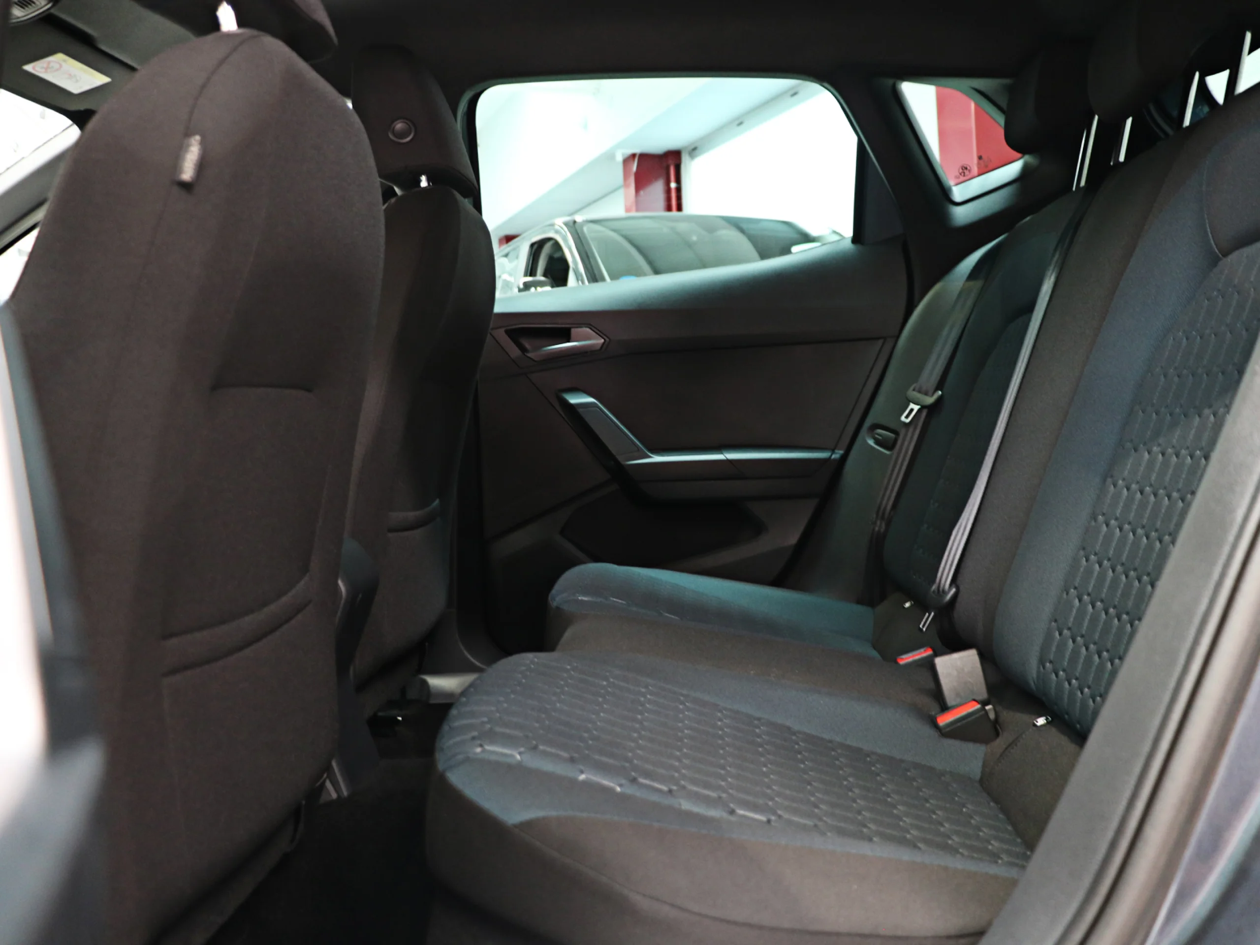 SEAT Ibiza 1.0 TSI Style Plus 85 kW (115 CV) - Foto 10