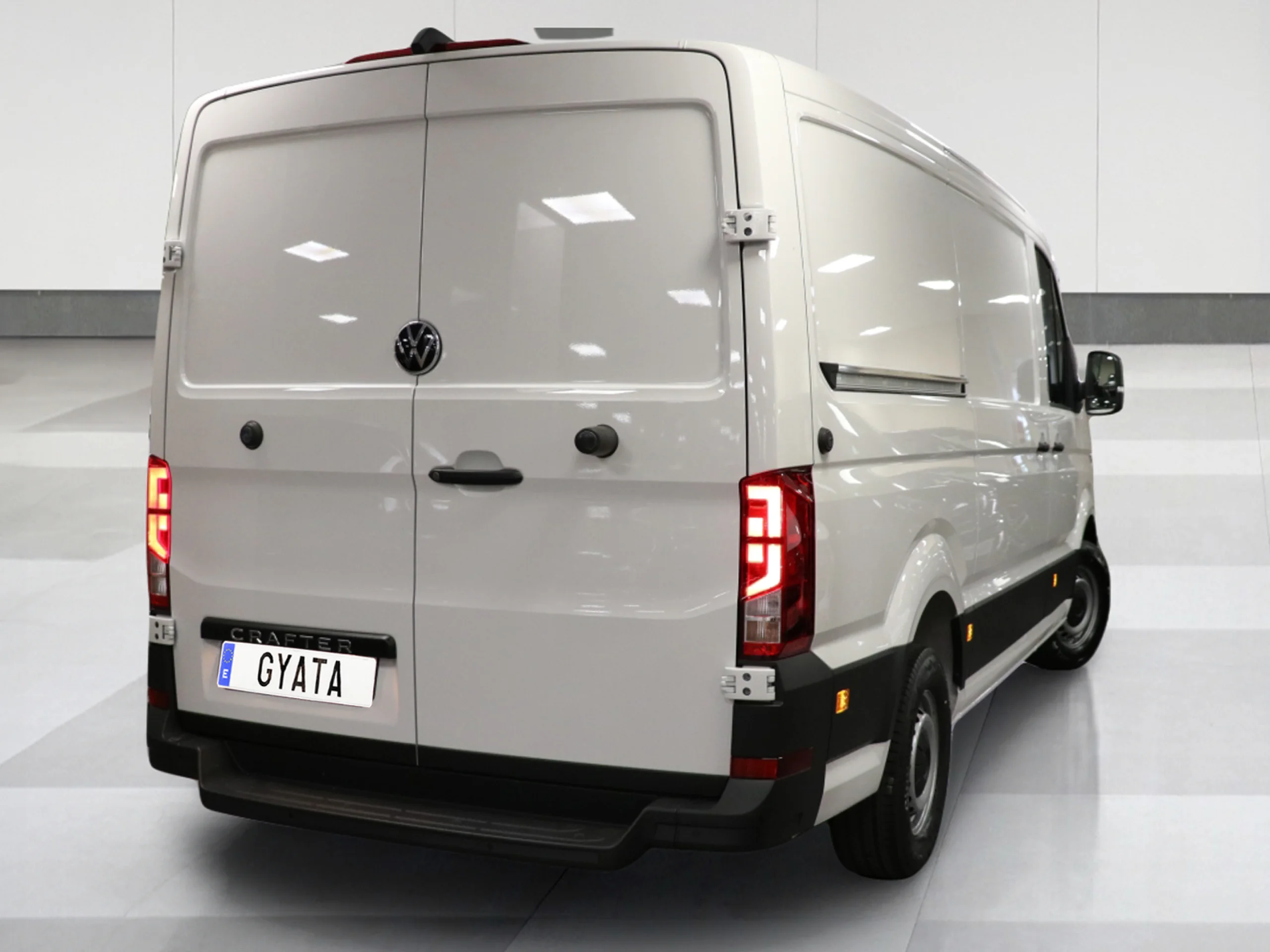 Volkswagen Crafter Furgon Batalla Media TN 2.0 TDI 103 kW (140 CV) 3.500 - Foto 2